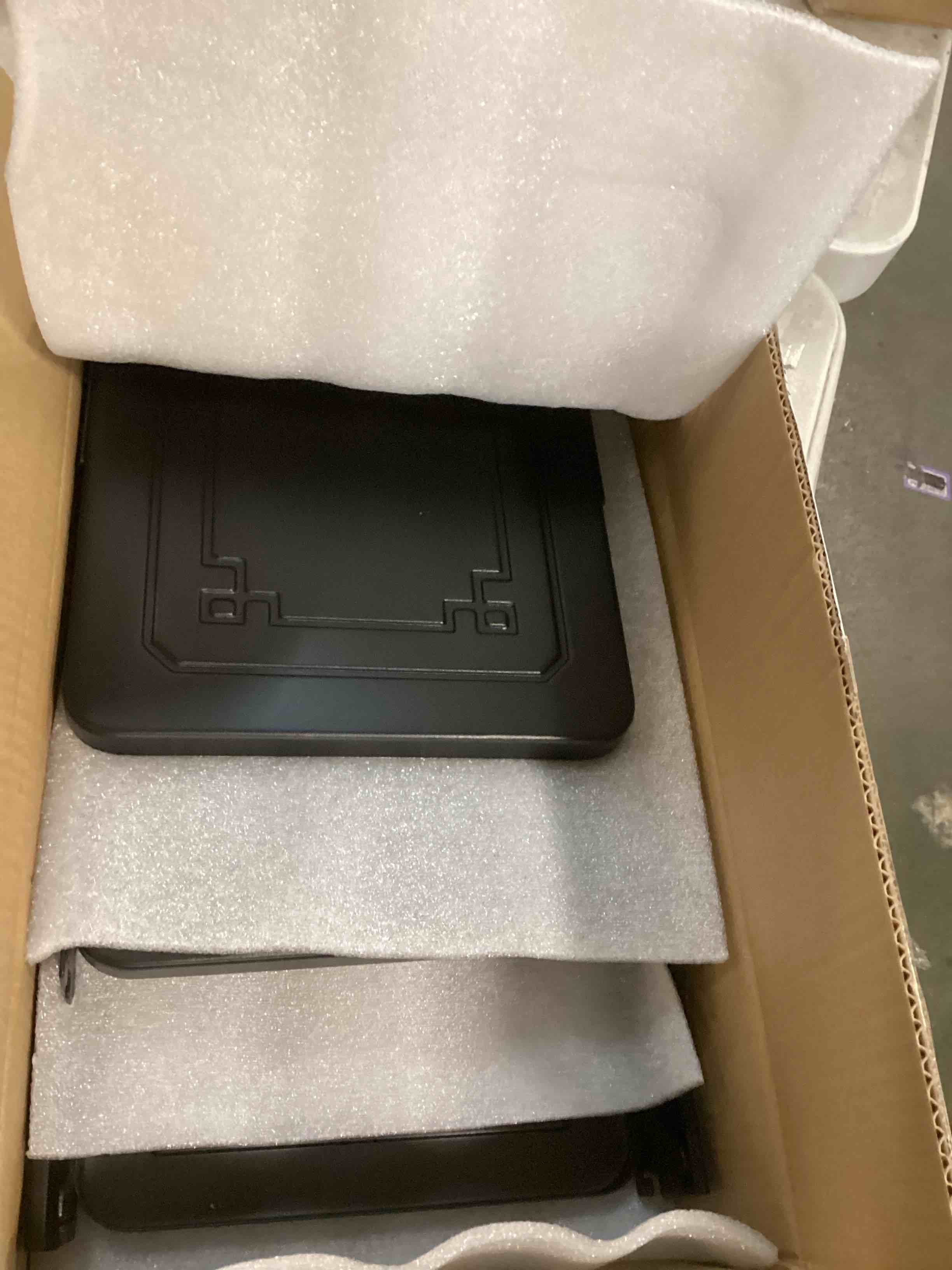 https://s3.amazonaws.com/lotting-images-prod/bidfta/PPE1617056_1735067178082.jpeg