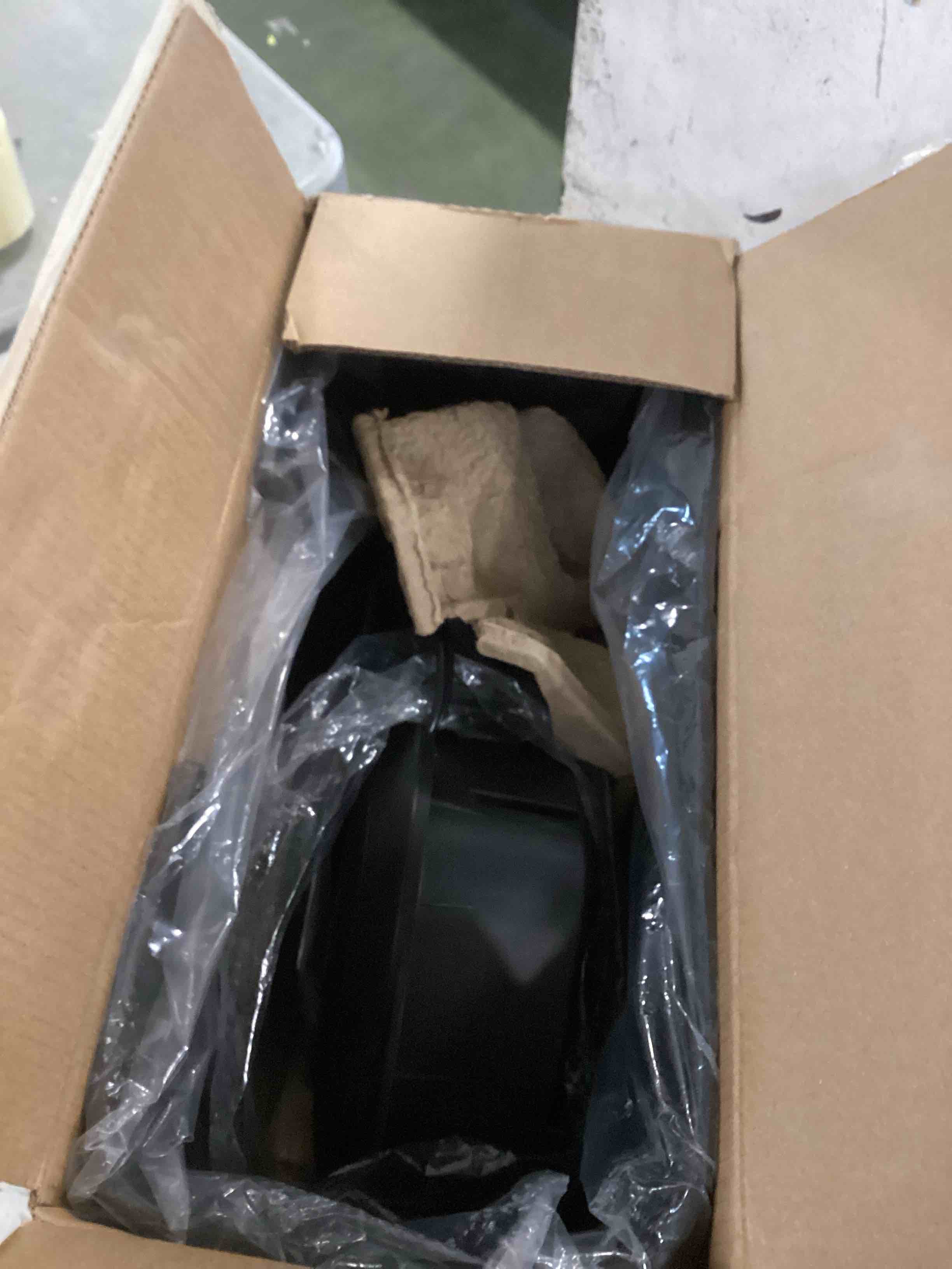 https://s3.amazonaws.com/lotting-images-prod/bidfta/PPE1617442_1735323853646.jpeg