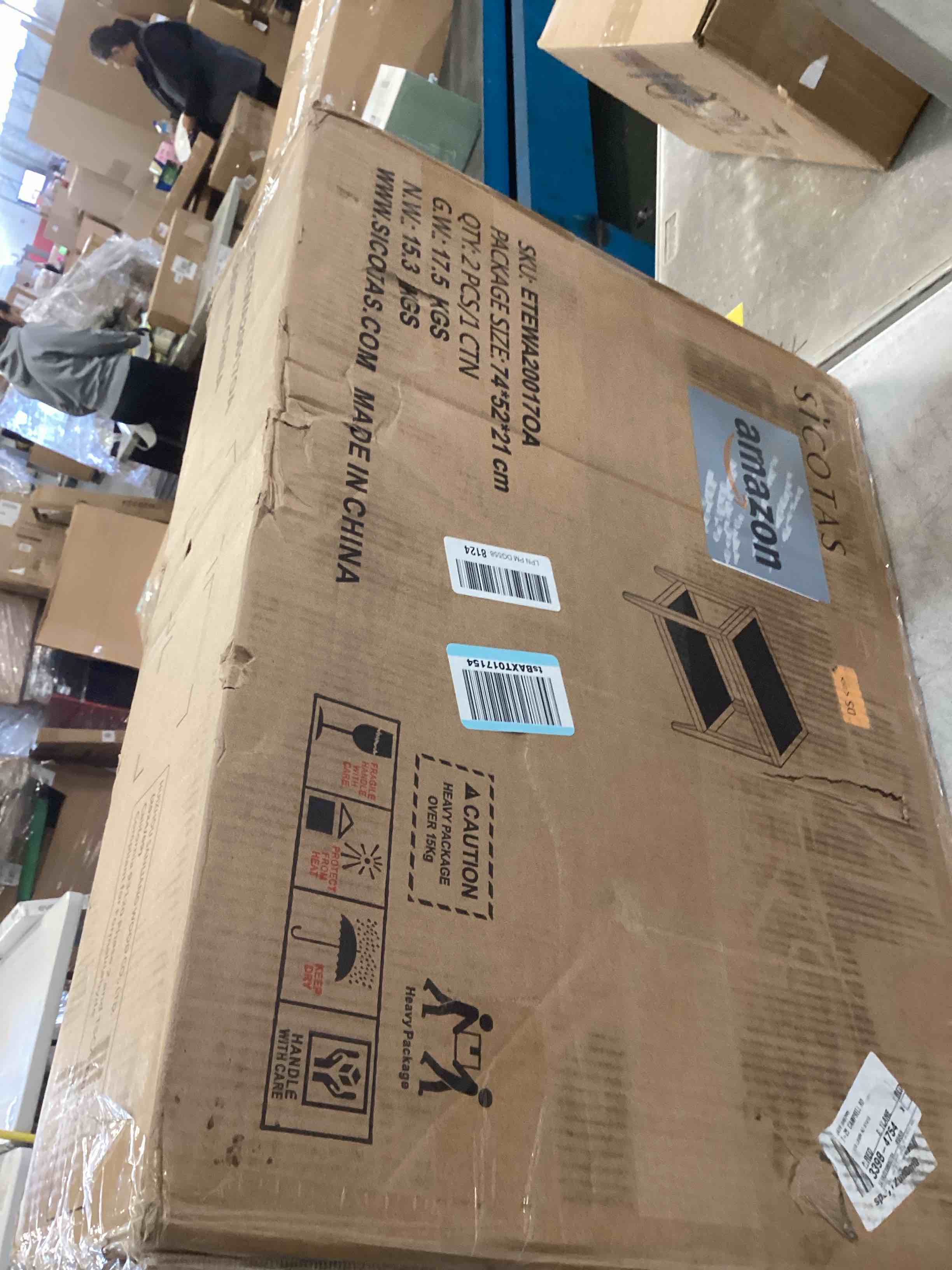 https://s3.amazonaws.com/lotting-images-prod/bidfta/PPE1617569_1735575286609.jpeg