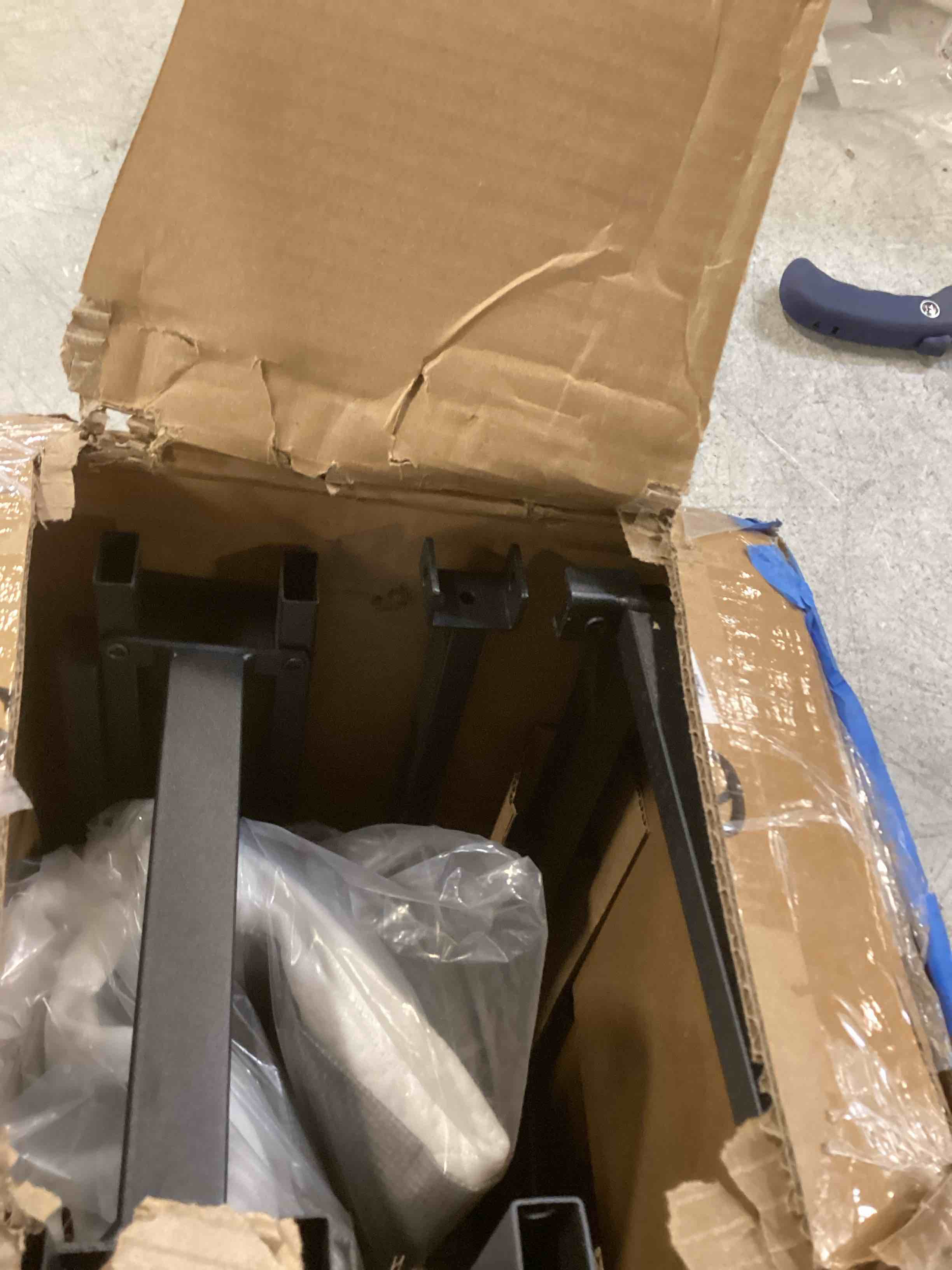 https://s3.amazonaws.com/lotting-images-prod/bidfta/PPE1617623_1735582793851.jpeg