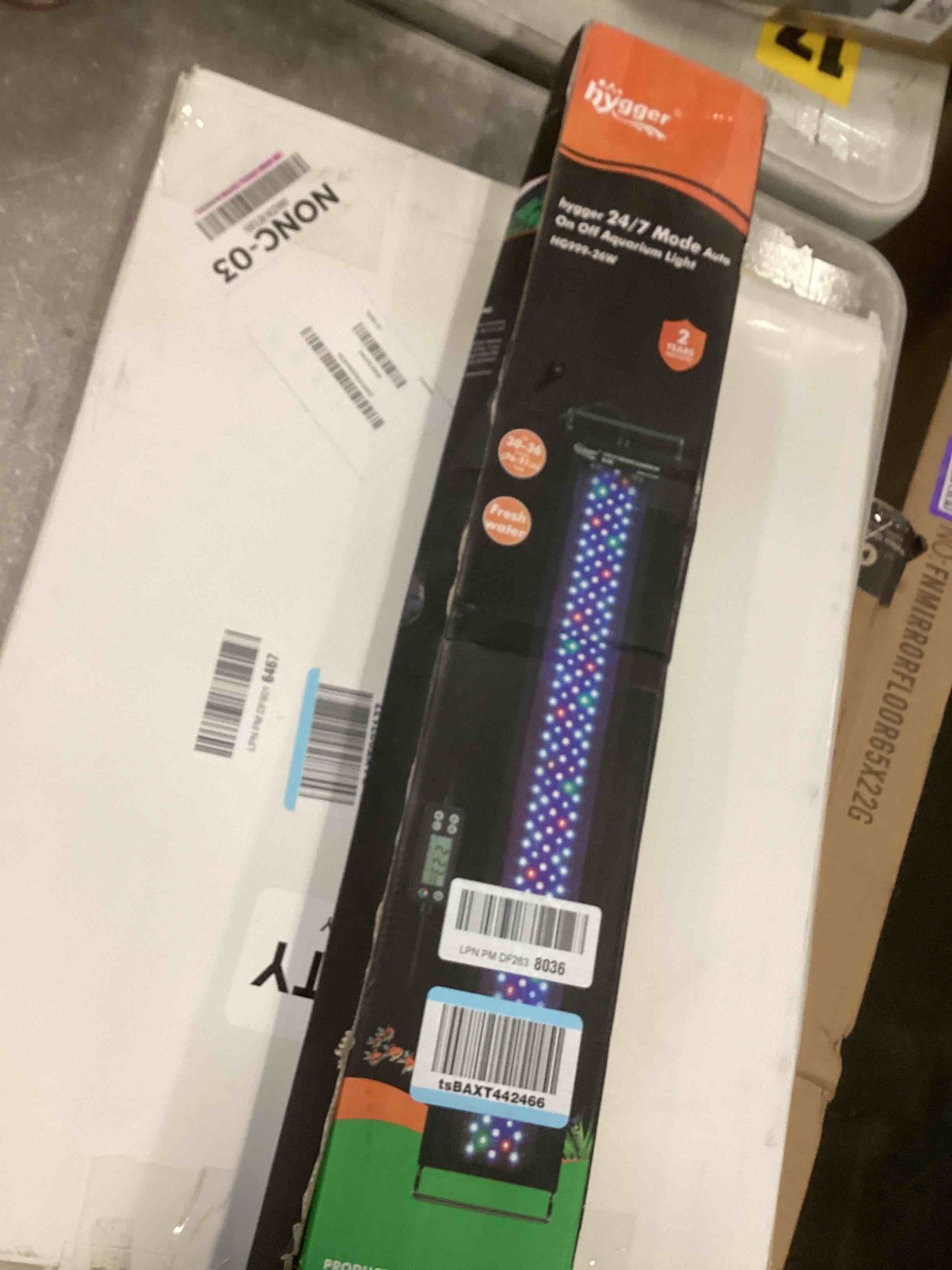 https://s3.amazonaws.com/lotting-images-prod/bidfta/PPE1618105_1734964246901.jpeg