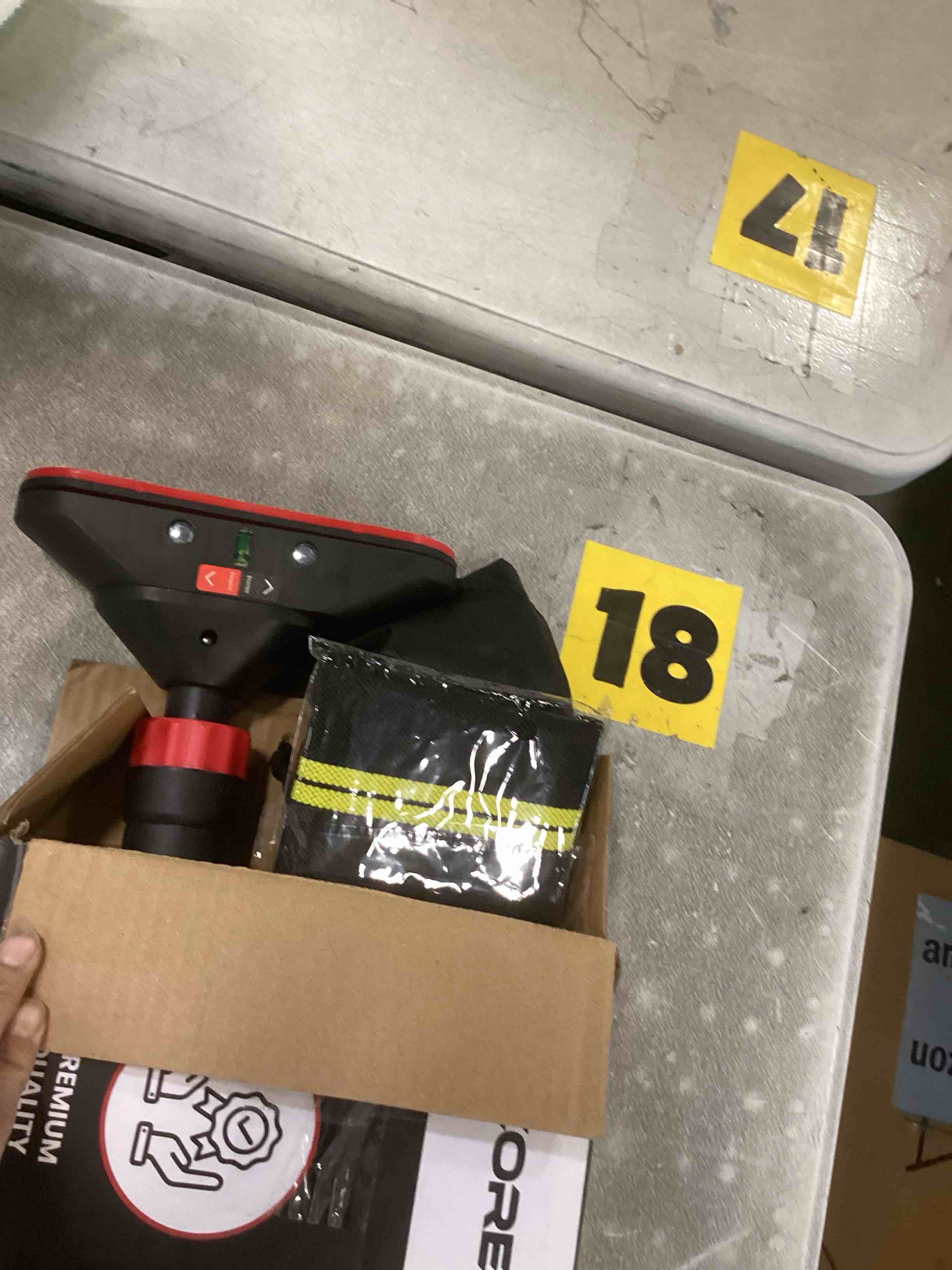 https://s3.amazonaws.com/lotting-images-prod/bidfta/PPE1618216_1734981629308.jpeg