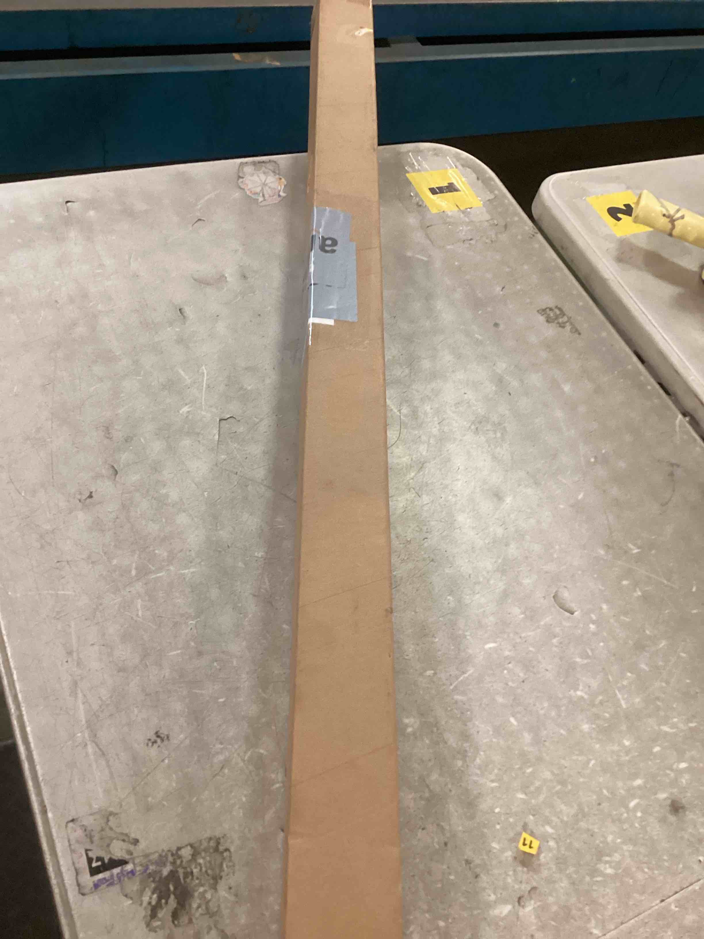 https://s3.amazonaws.com/lotting-images-prod/bidfta/PPE1618397_1735043801674.jpeg