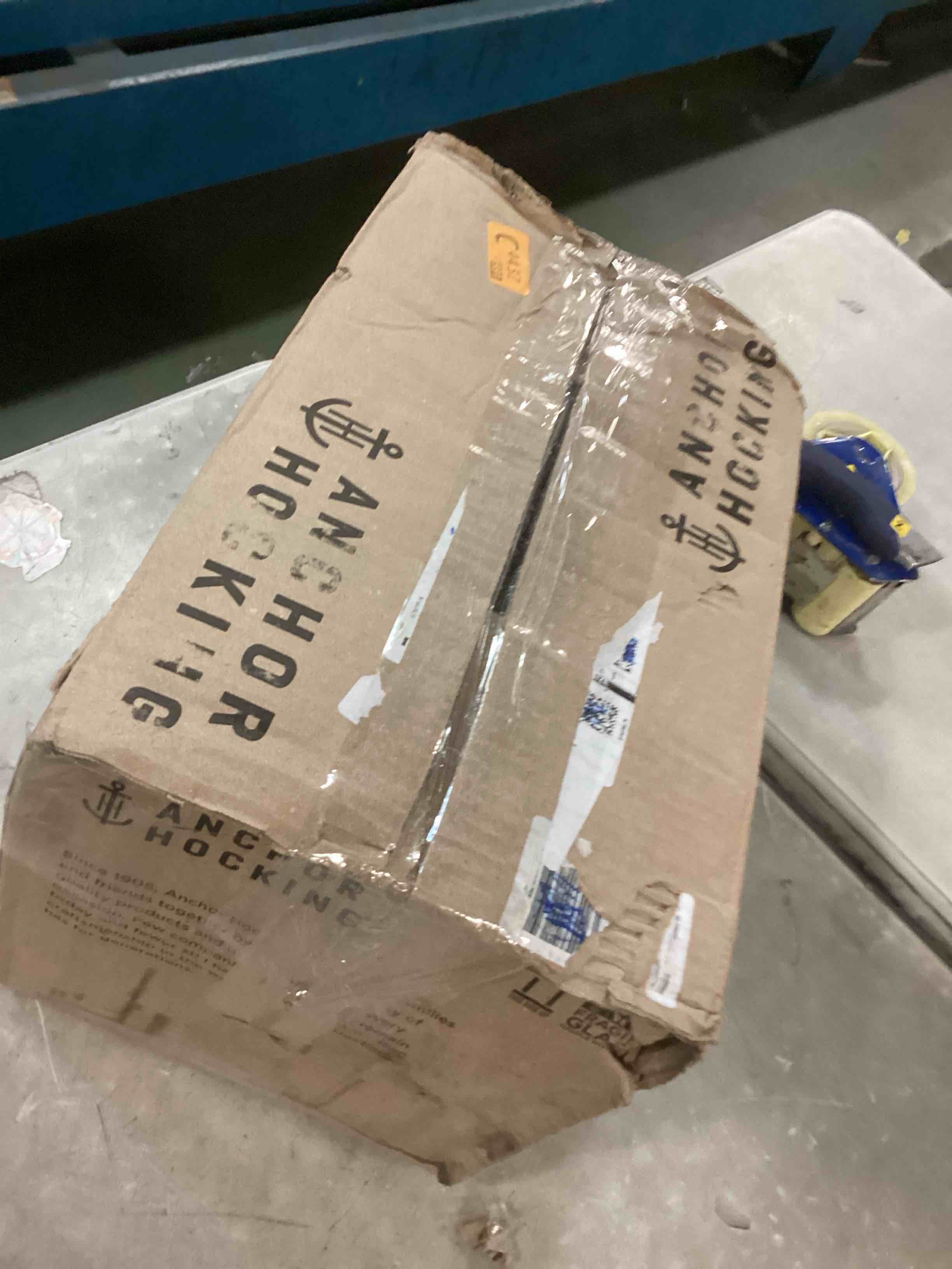 https://s3.amazonaws.com/lotting-images-prod/bidfta/PPE1618403_1735043099749.jpeg