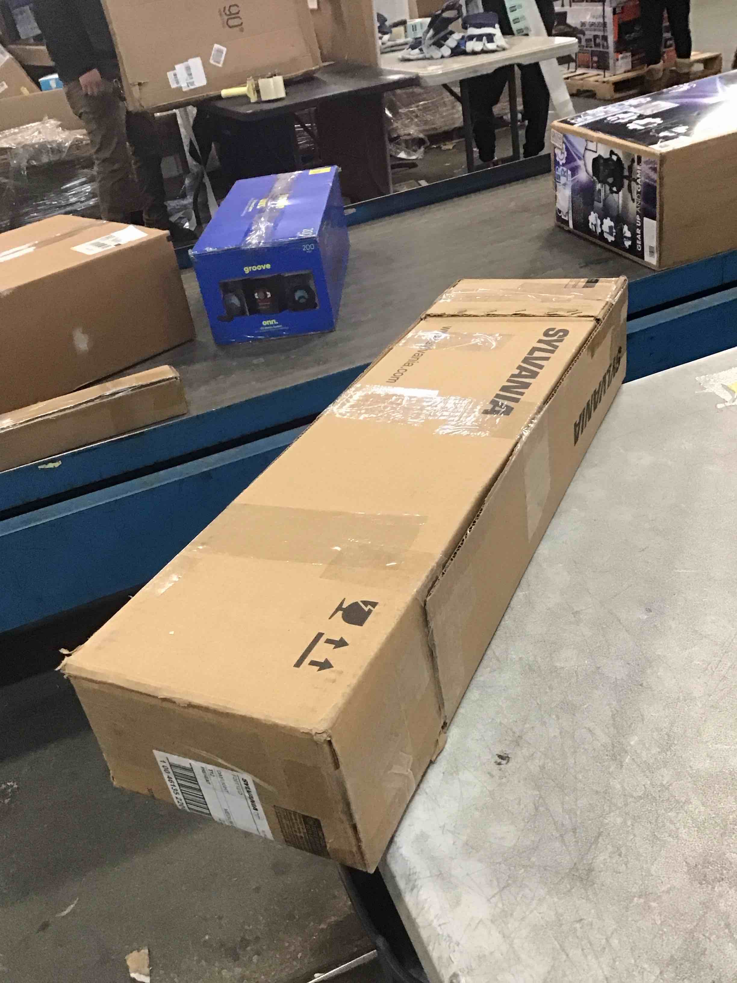 https://s3.amazonaws.com/lotting-images-prod/bidfta/PPE1619473_1736354083223.jpeg
