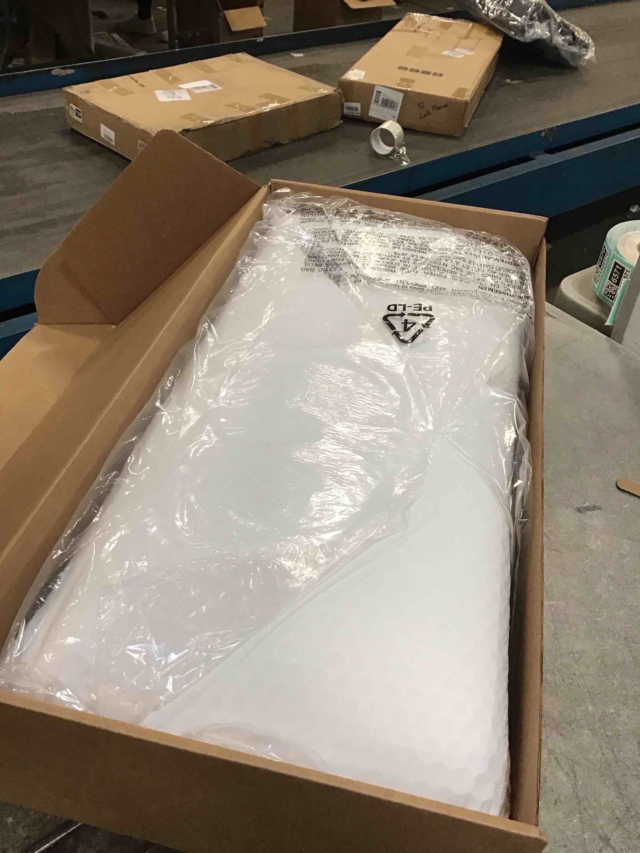 https://s3.amazonaws.com/lotting-images-prod/bidfta/PPE1619505_1736360409092.jpeg