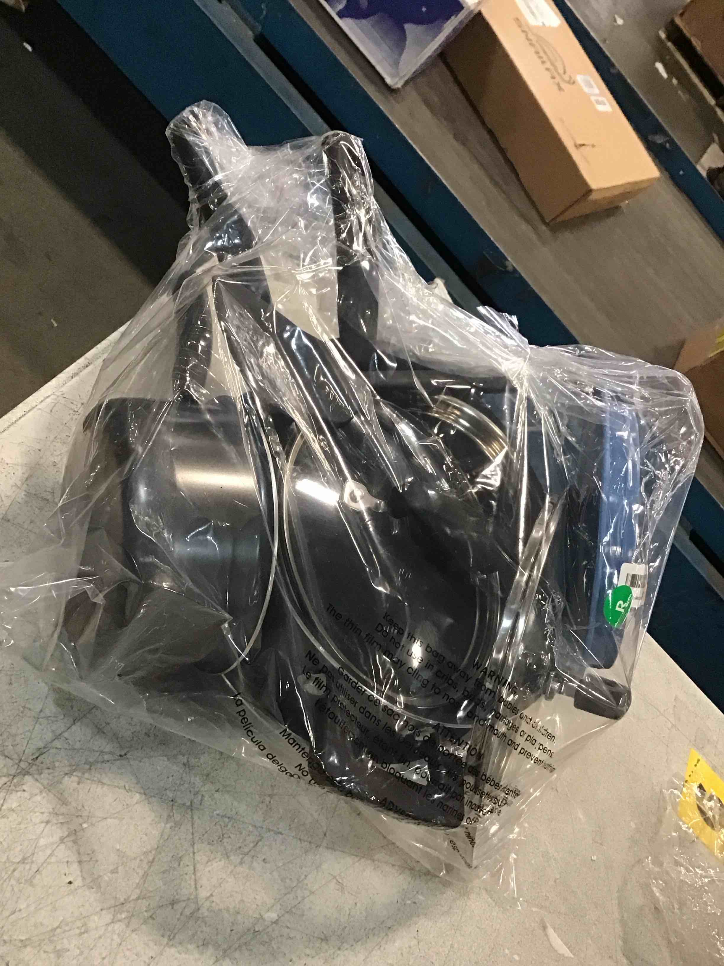 https://s3.amazonaws.com/lotting-images-prod/bidfta/PPE1619806_1736530073756.jpeg