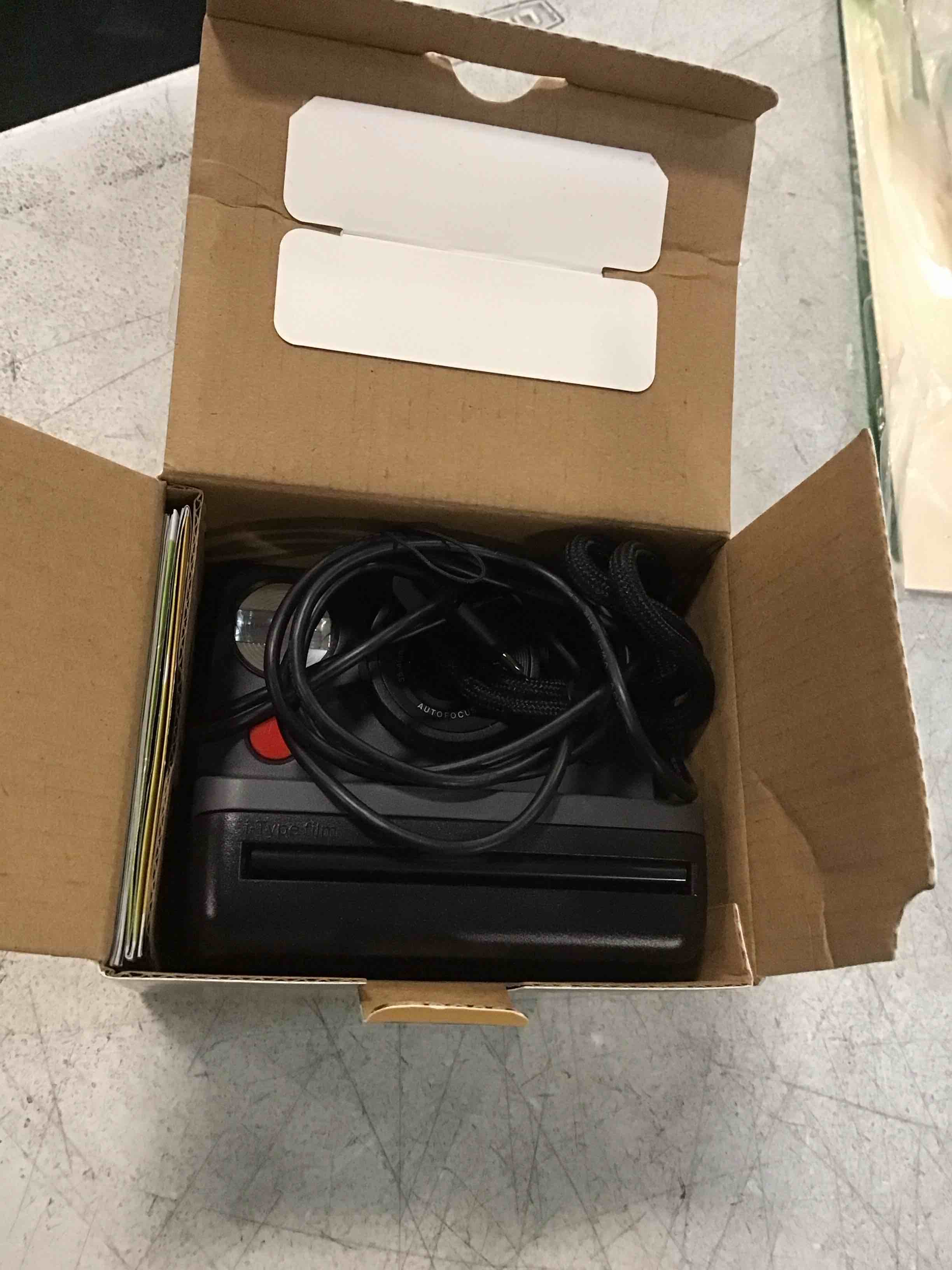 https://s3.amazonaws.com/lotting-images-prod/bidfta/PPE1619864_1736537417121.jpeg