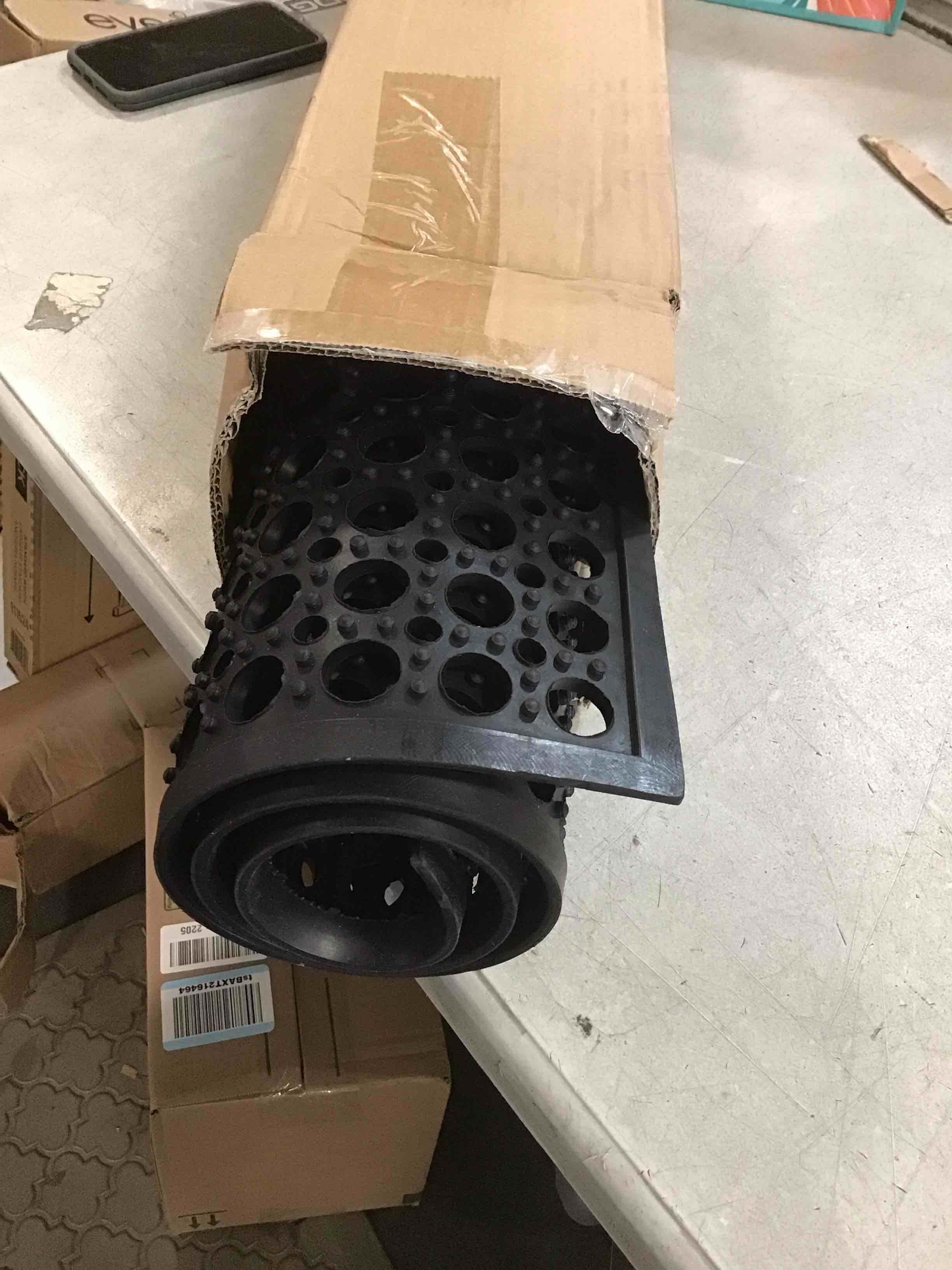 https://s3.amazonaws.com/lotting-images-prod/bidfta/PPE1619987_1736780074648.jpeg