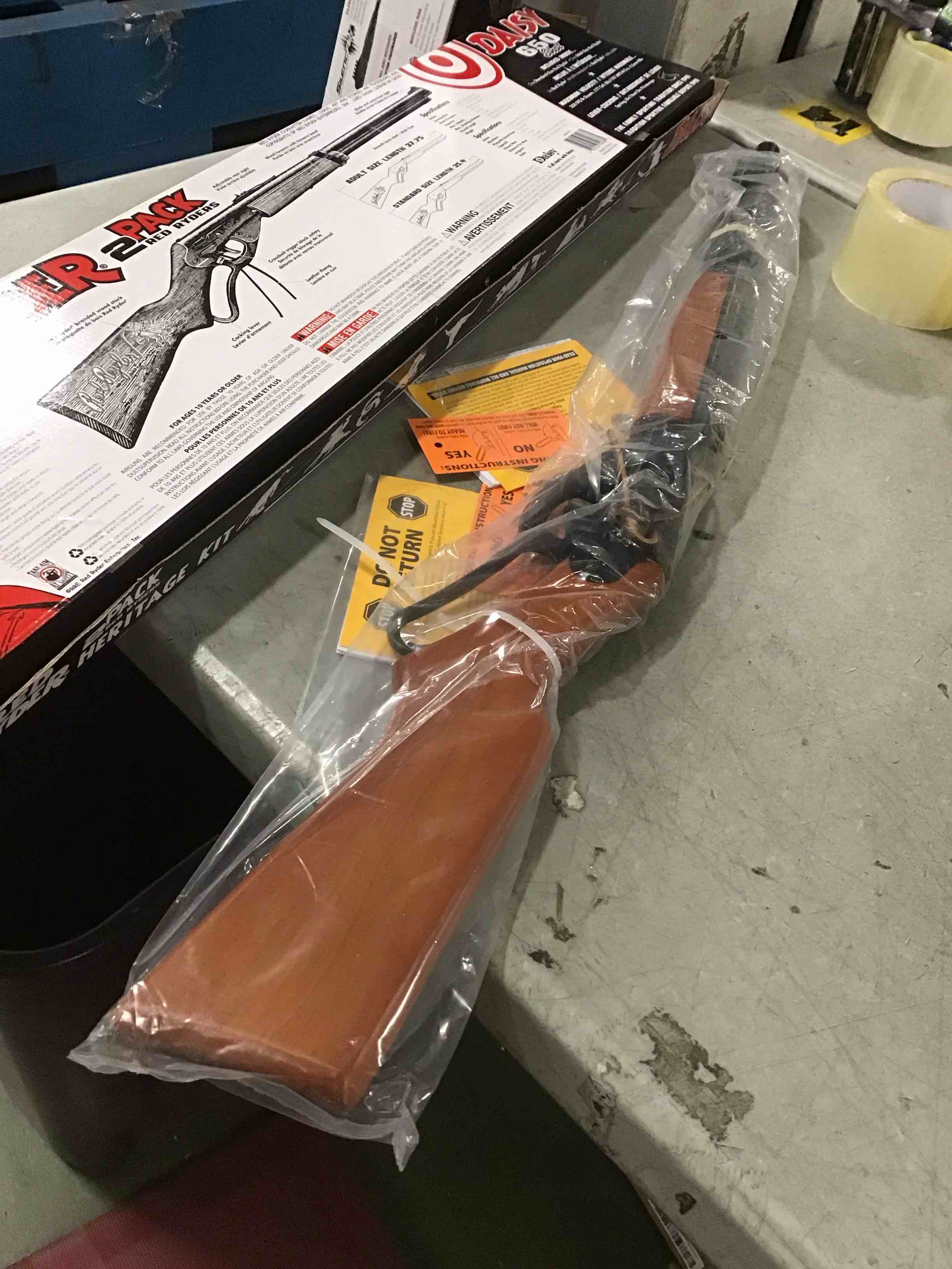 https://s3.amazonaws.com/lotting-images-prod/bidfta/PPE1620695_1737031054834.jpeg