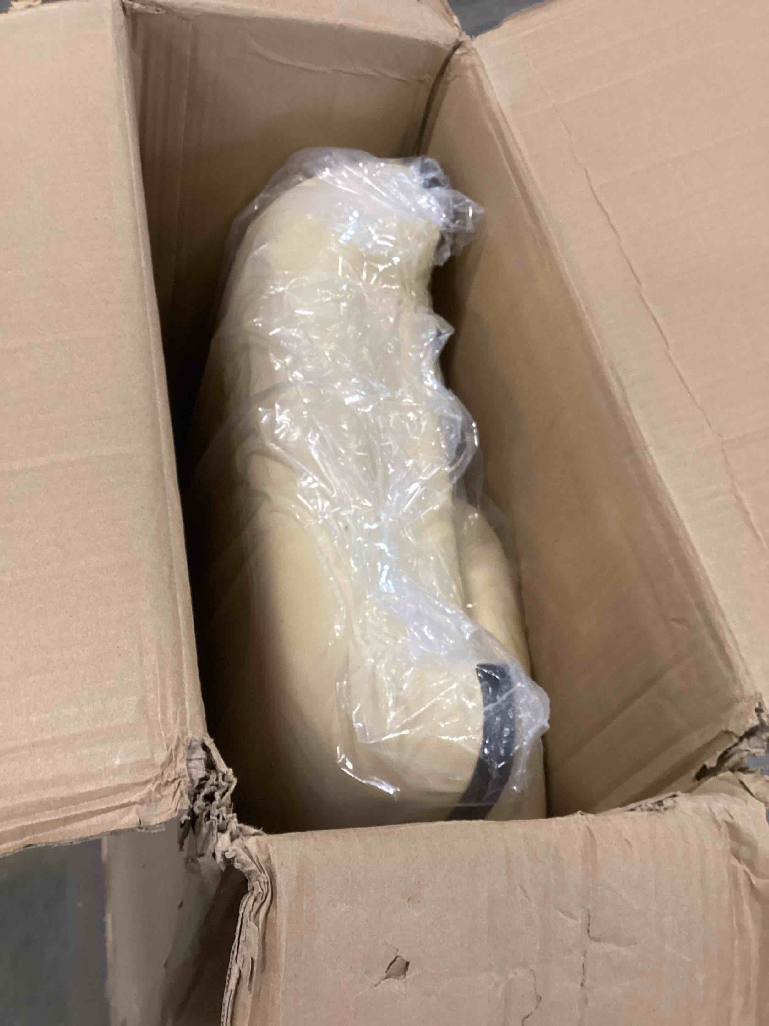 https://s3.amazonaws.com/lotting-images-prod/bidfta/PPE1621534_1736345447282.jpeg