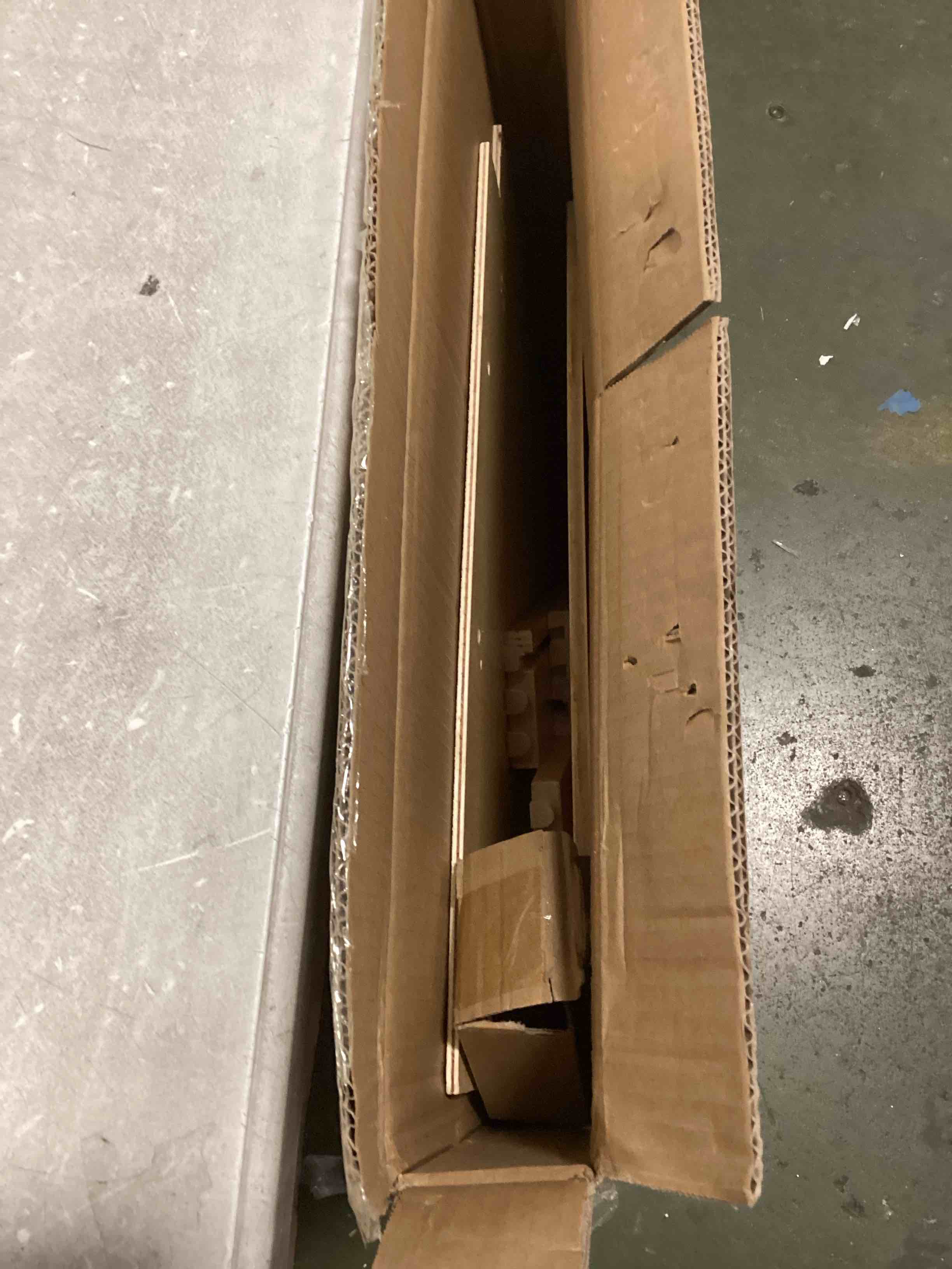 https://s3.amazonaws.com/lotting-images-prod/bidfta/PPE1621816_1736442234829.jpeg