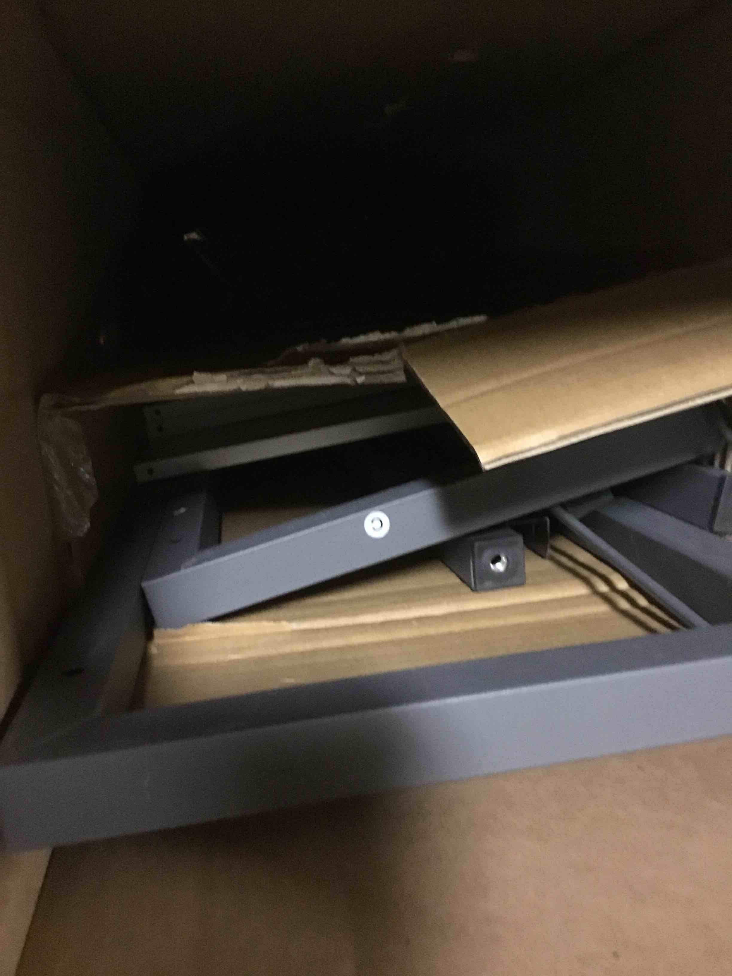 https://s3.amazonaws.com/lotting-images-prod/bidfta/PPE1622586_1737120424028.jpeg