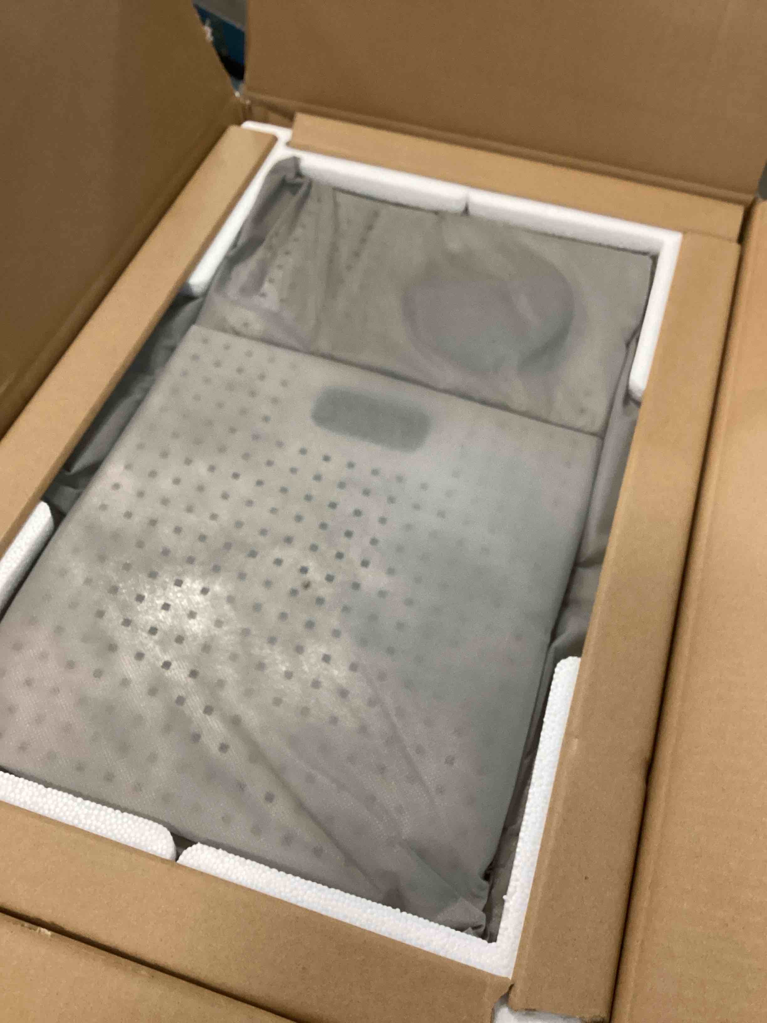 https://s3.amazonaws.com/lotting-images-prod/bidfta/PPE1623045_1737401834198.jpeg