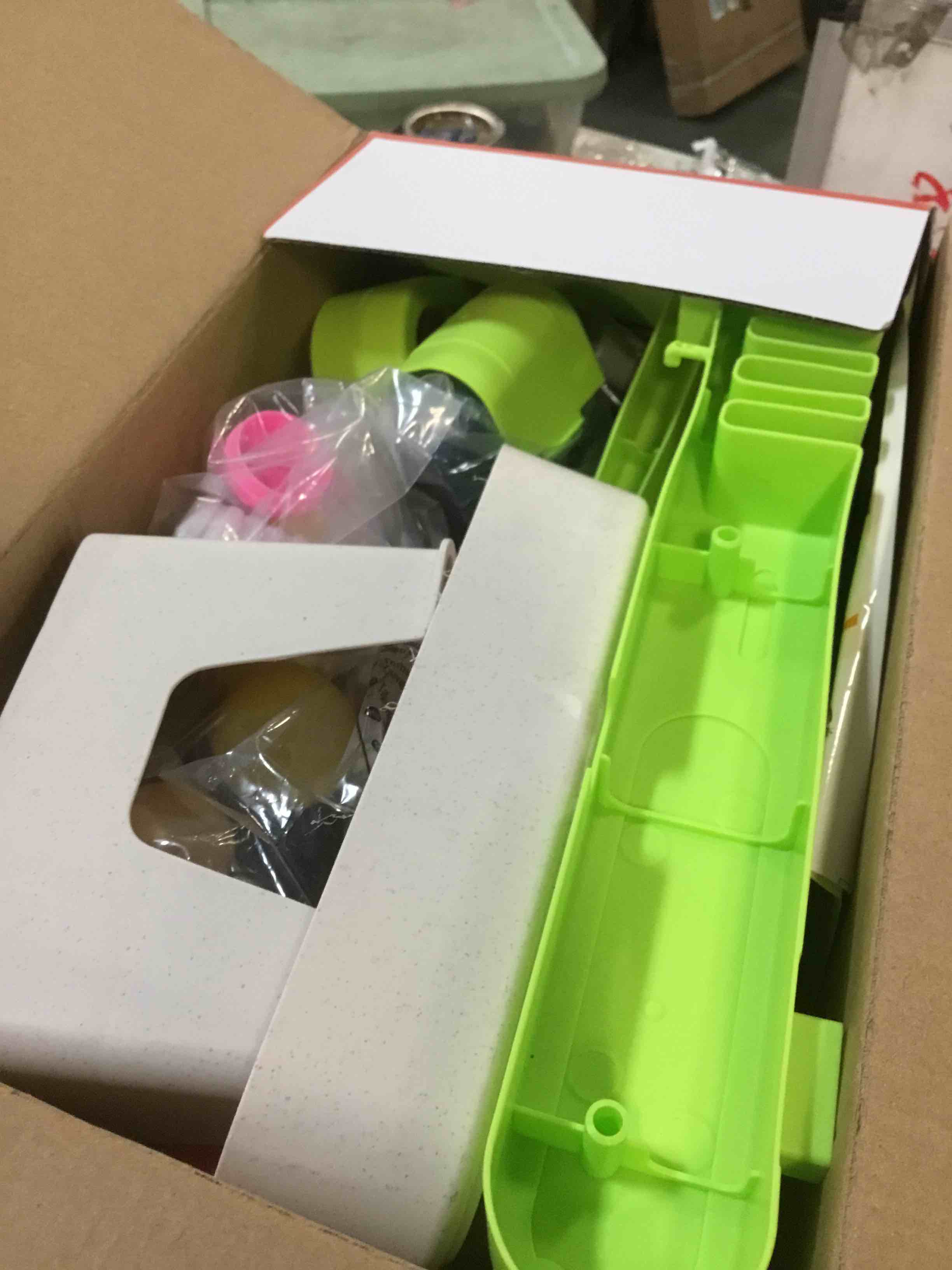 https://s3.amazonaws.com/lotting-images-prod/bidfta/PPE1623272_1737477479059.jpeg