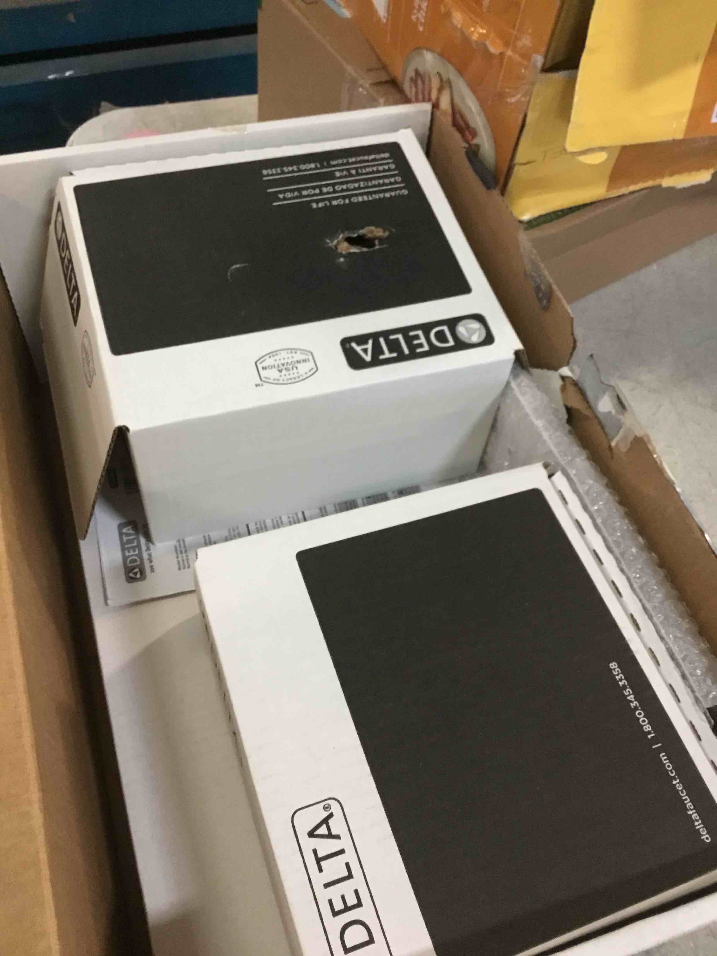 https://s3.amazonaws.com/lotting-images-prod/bidfta/PPE1623585_1737574198985.jpeg