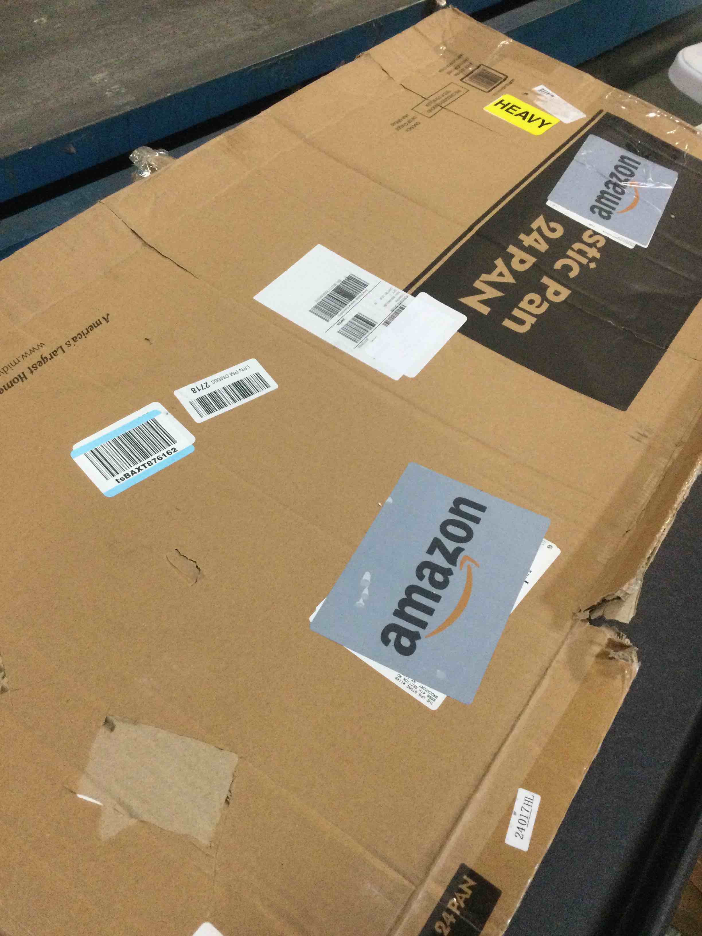 https://s3.amazonaws.com/lotting-images-prod/bidfta/PPE1623593_1737575163157.jpeg