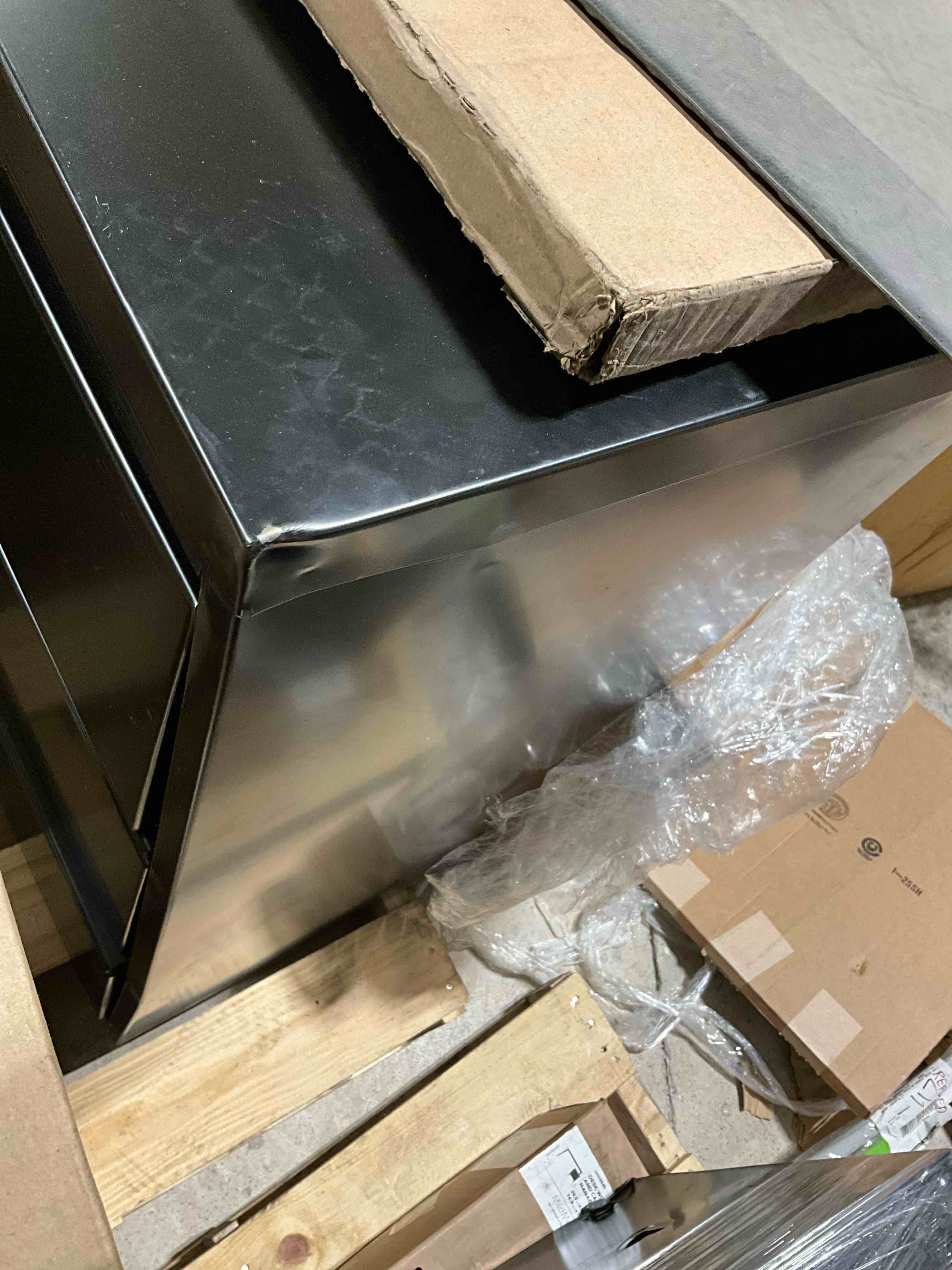 https://s3.amazonaws.com/lotting-images-prod/bidfta/PPE1624804_1734378063004.jpeg