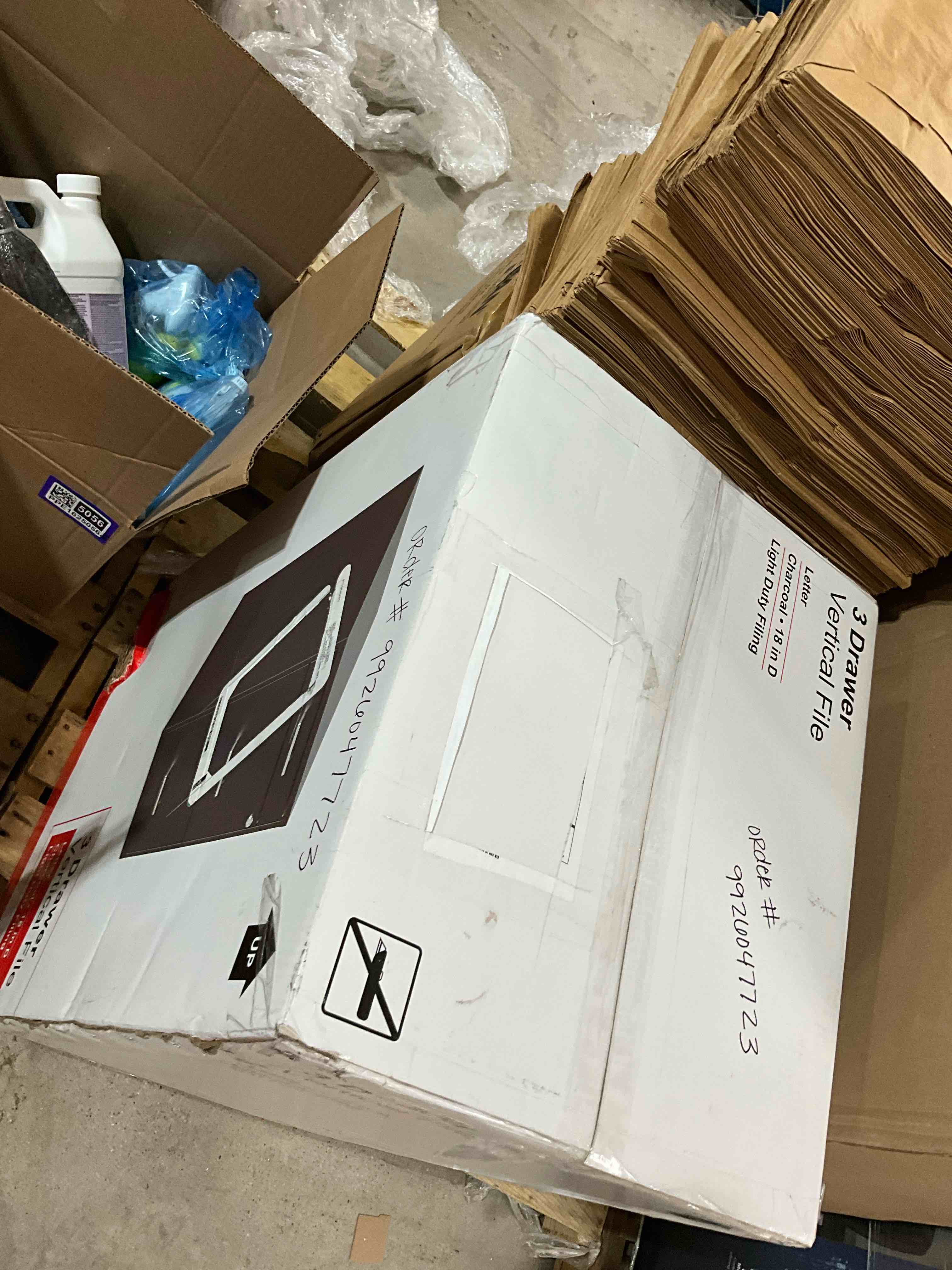 https://s3.amazonaws.com/lotting-images-prod/bidfta/PPE1625051_1734716119577.jpeg