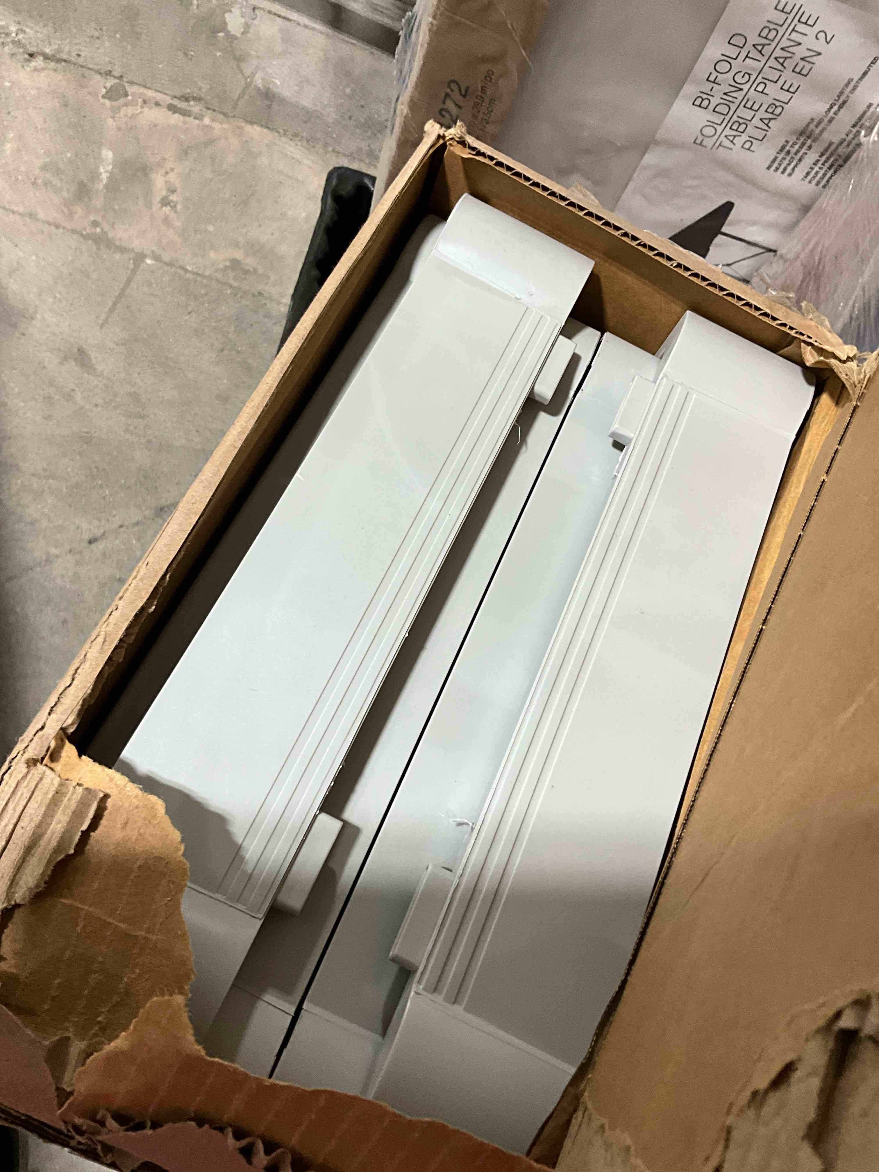 https://s3.amazonaws.com/lotting-images-prod/bidfta/PPE1625102_1734706366441.jpeg