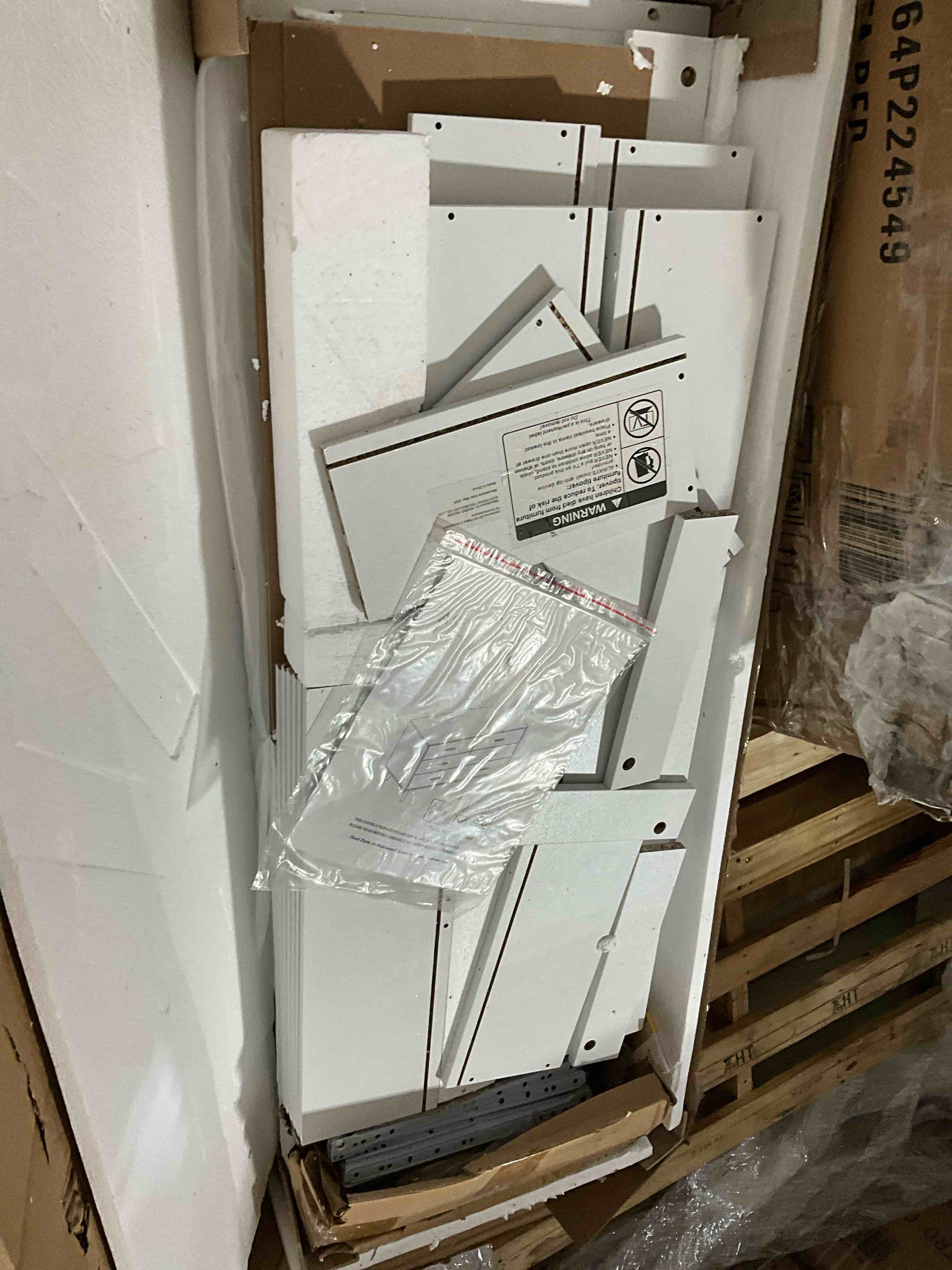 https://s3.amazonaws.com/lotting-images-prod/bidfta/PPE1625986_1737390088622.jpeg