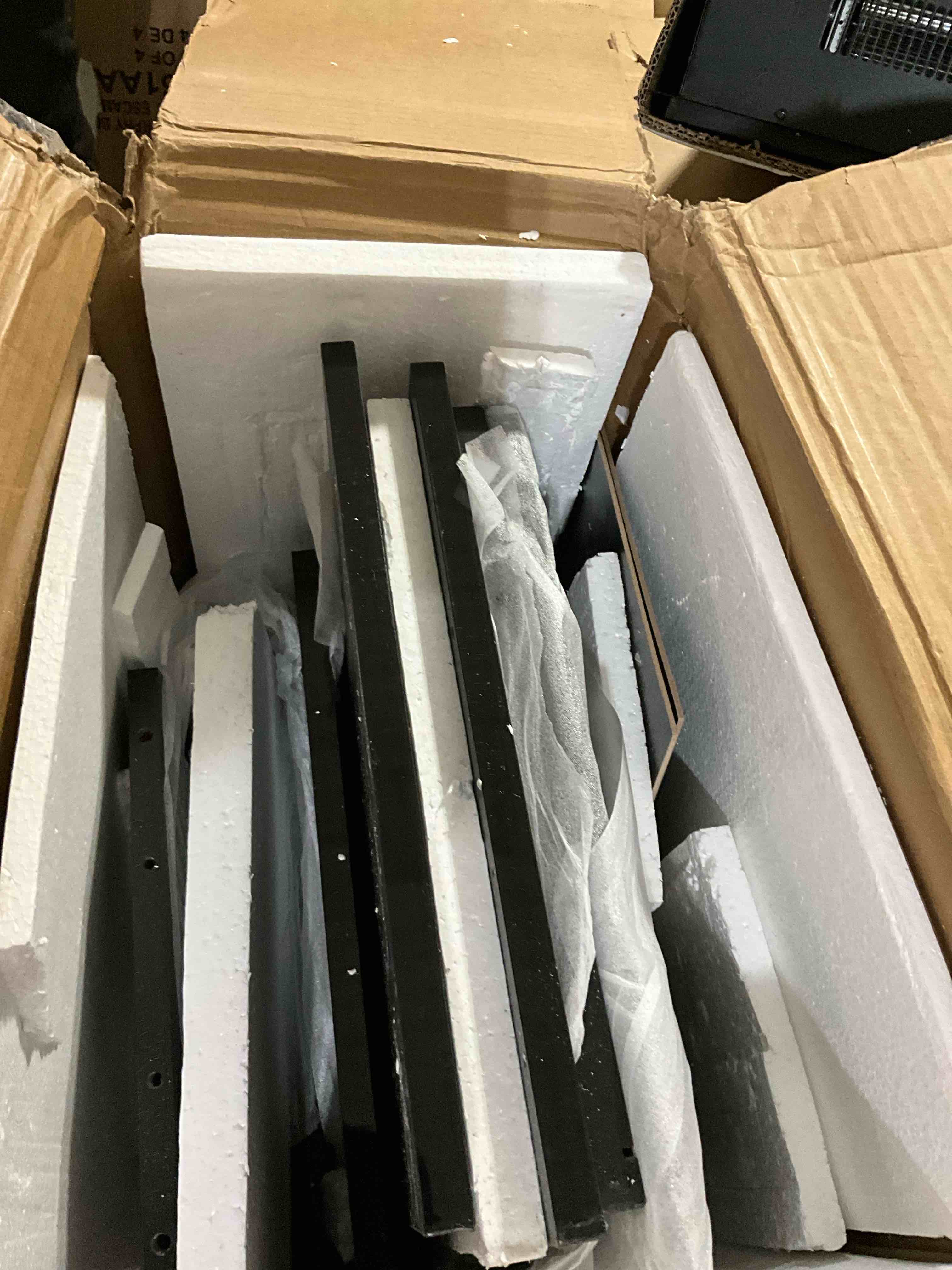 https://s3.amazonaws.com/lotting-images-prod/bidfta/PPE1626018_1737400814799.jpeg