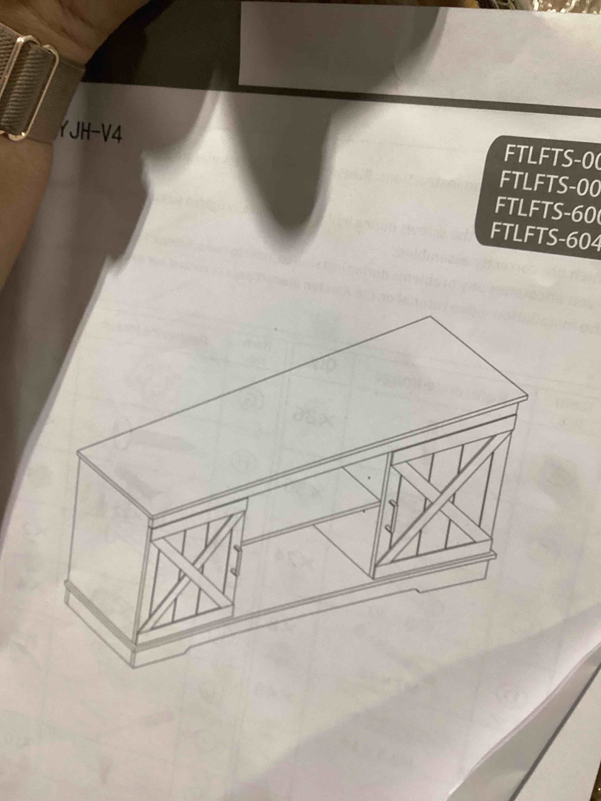 https://s3.amazonaws.com/lotting-images-prod/bidfta/PPE1626199_1738183156439.jpeg