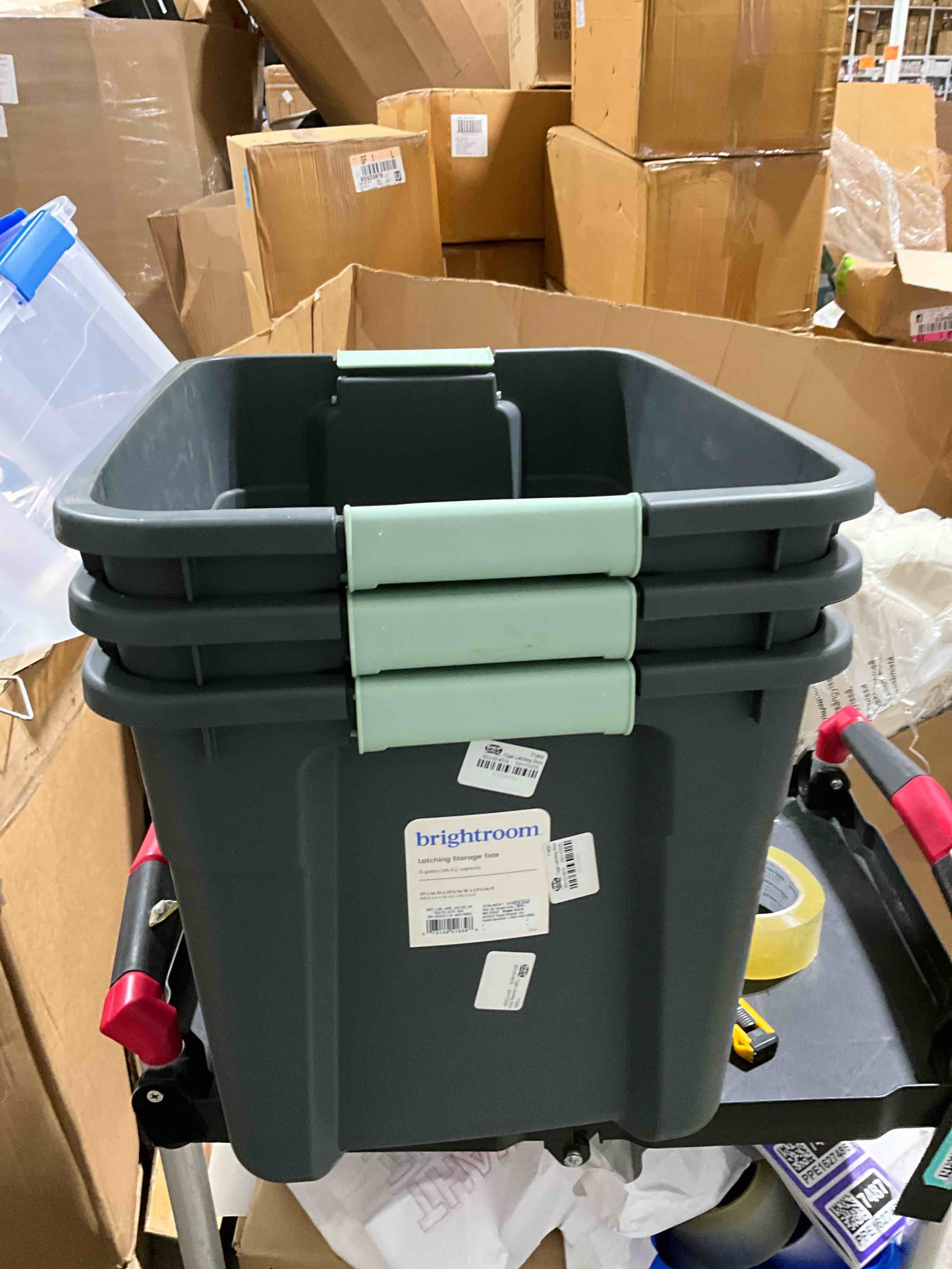 Bright room latching storage tote 12gal (No Lids)