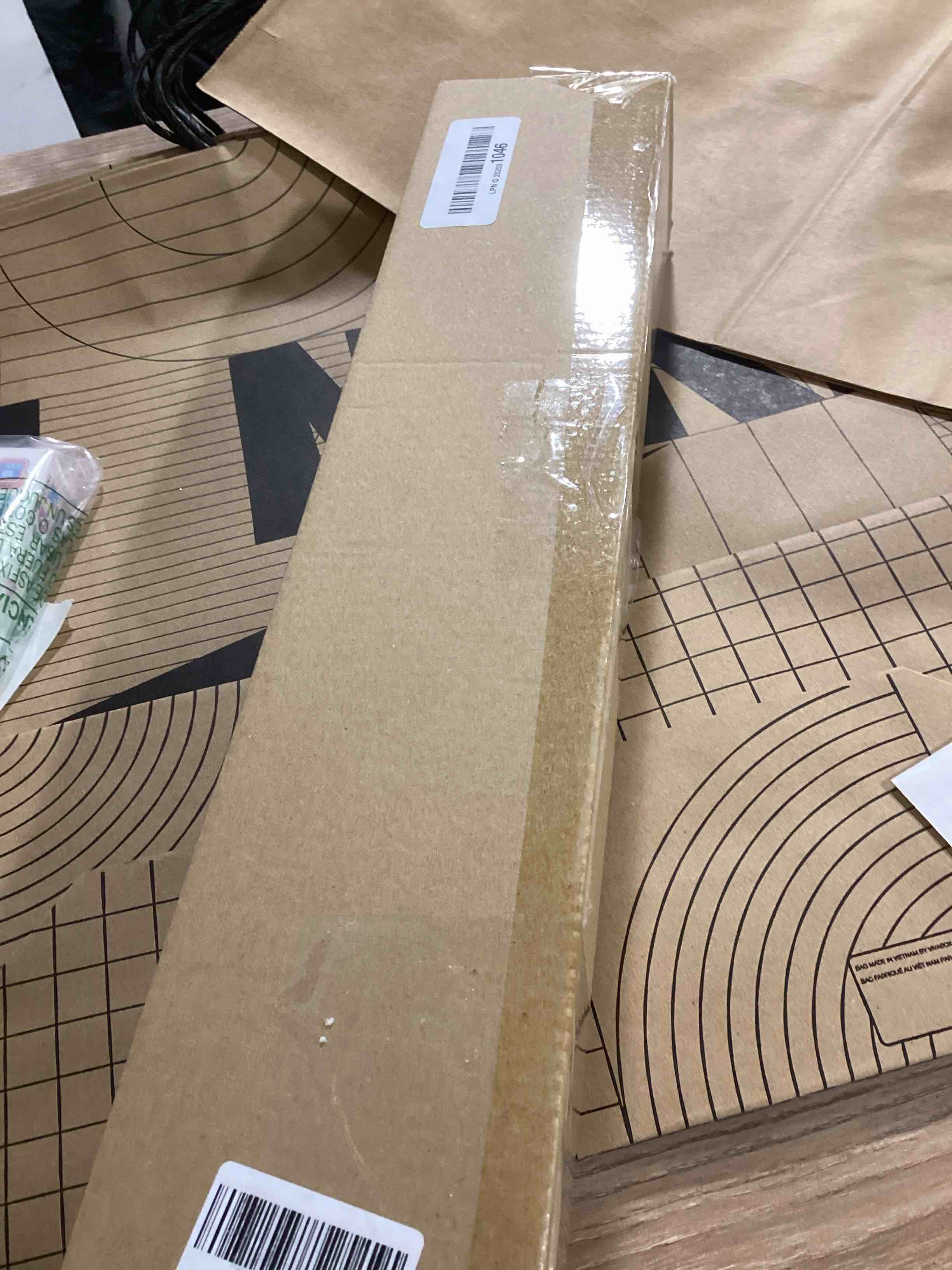 https://s3.amazonaws.com/lotting-images-prod/bidfta/PPE1627228_1736284208836.jpeg