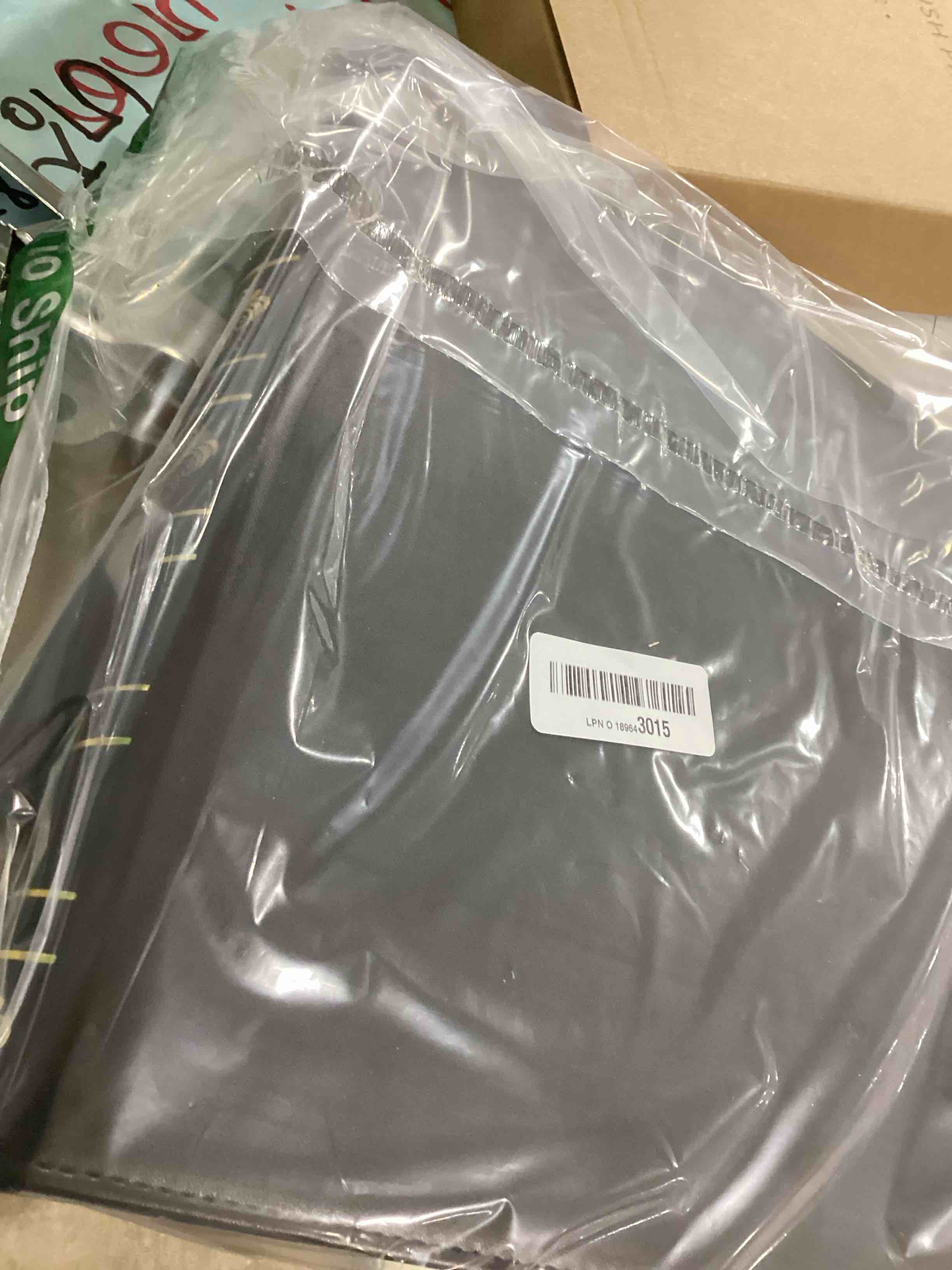 https://s3.amazonaws.com/lotting-images-prod/bidfta/PPE1627254_1736273959814.jpeg