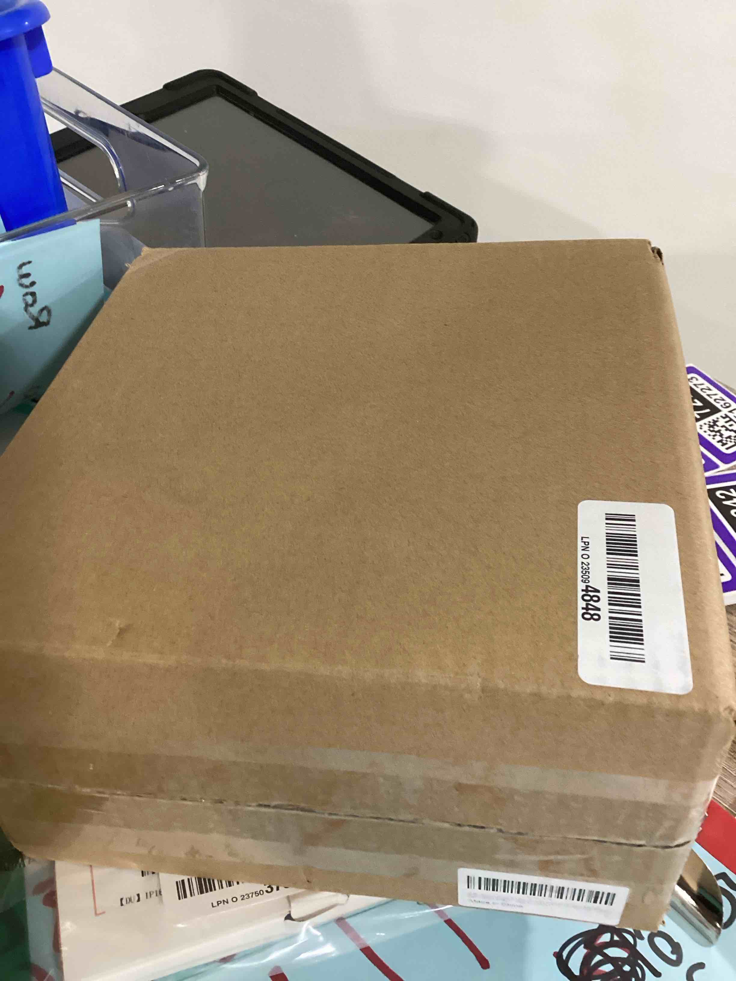https://s3.amazonaws.com/lotting-images-prod/bidfta/PPE1627294_1736280097752.jpeg
