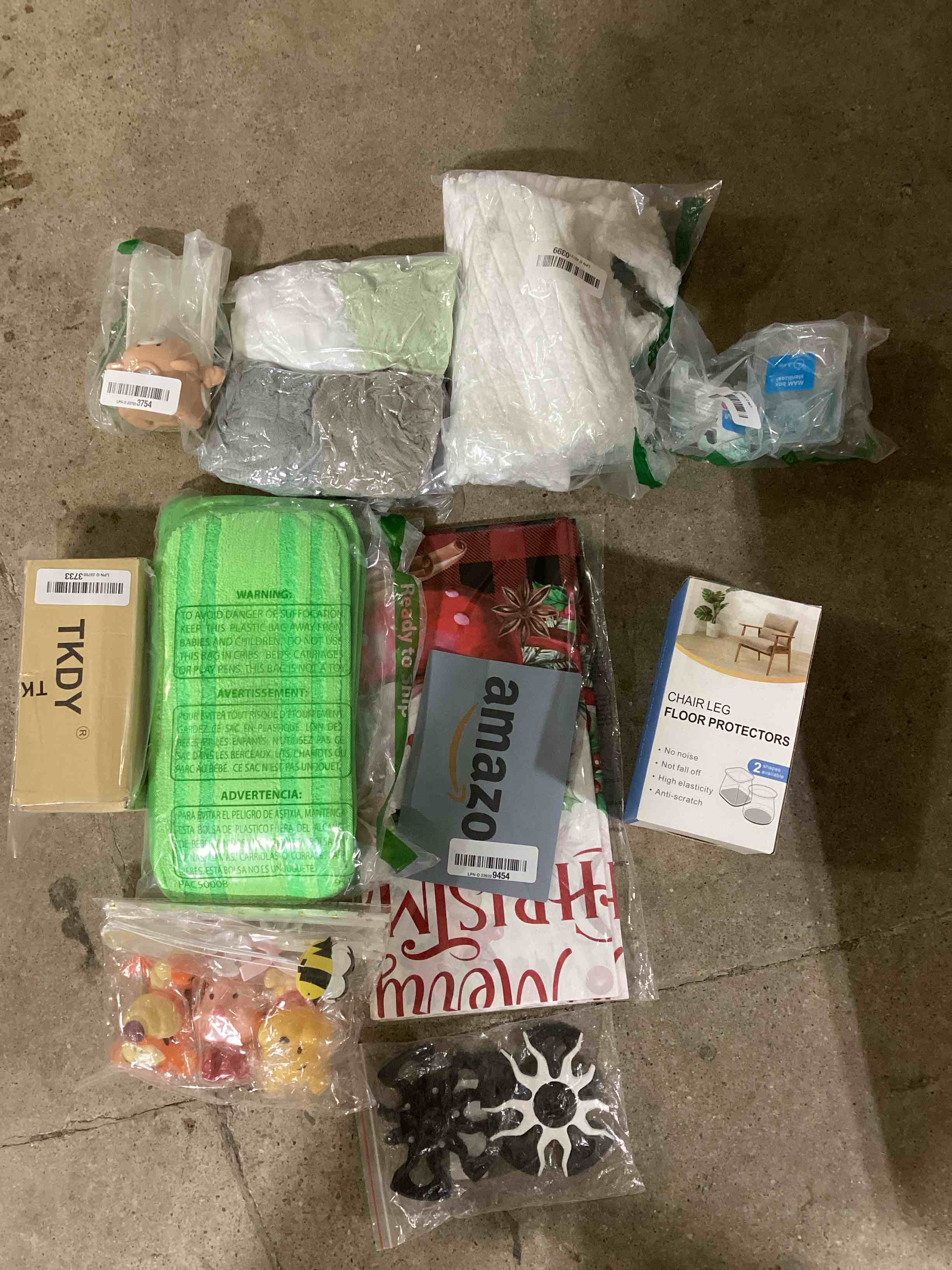 https://s3.amazonaws.com/lotting-images-prod/bidfta/PPE1627300_1736281271846.jpeg