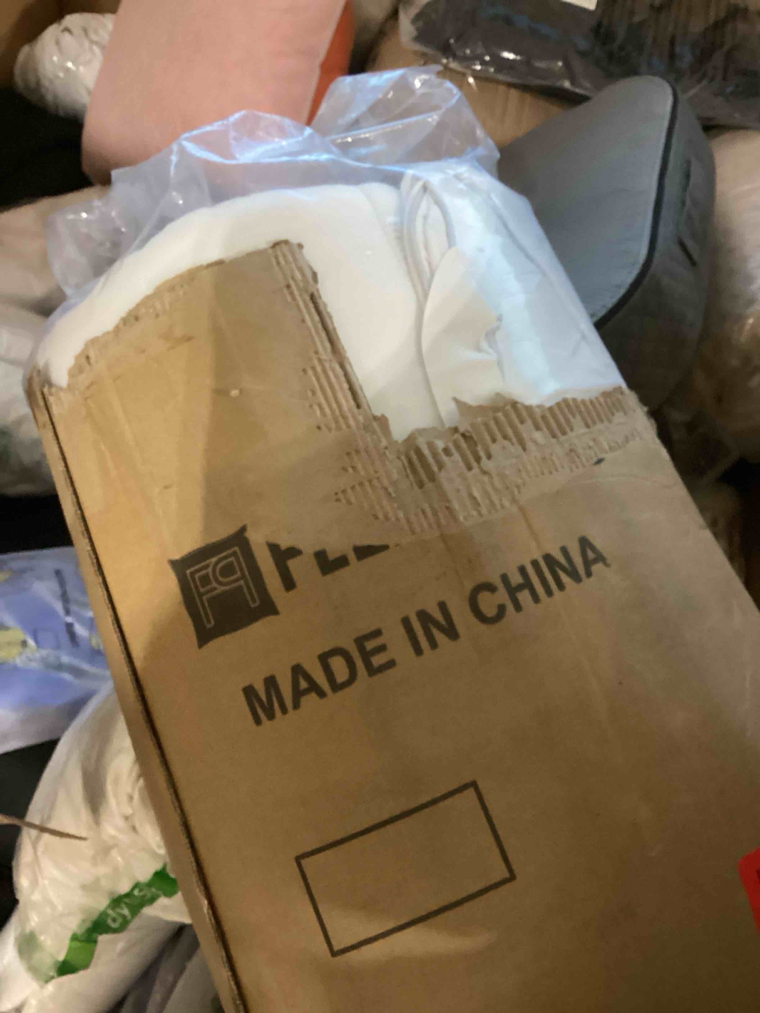 https://s3.amazonaws.com/lotting-images-prod/bidfta/PPE1627363_1736371926361.jpeg