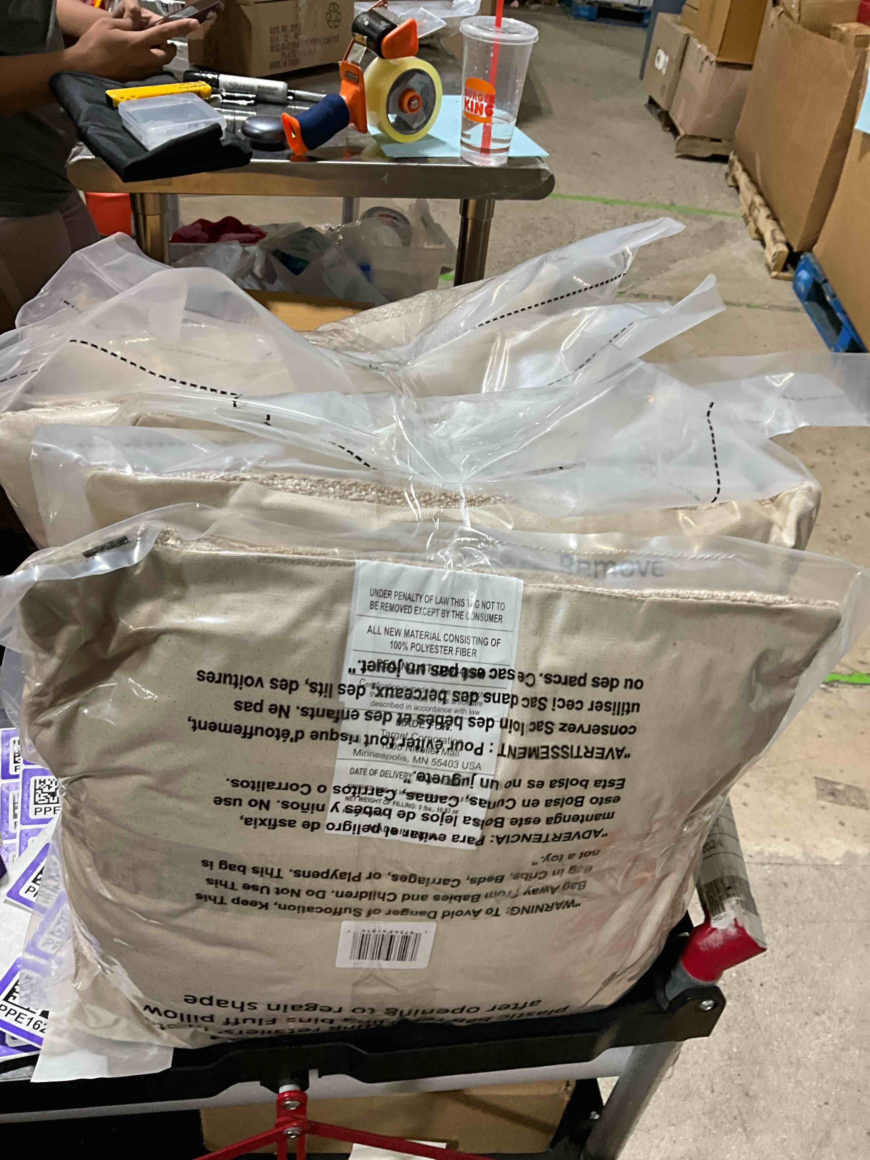 https://s3.amazonaws.com/lotting-images-prod/bidfta/PPE1627573_1752848274872.jpeg