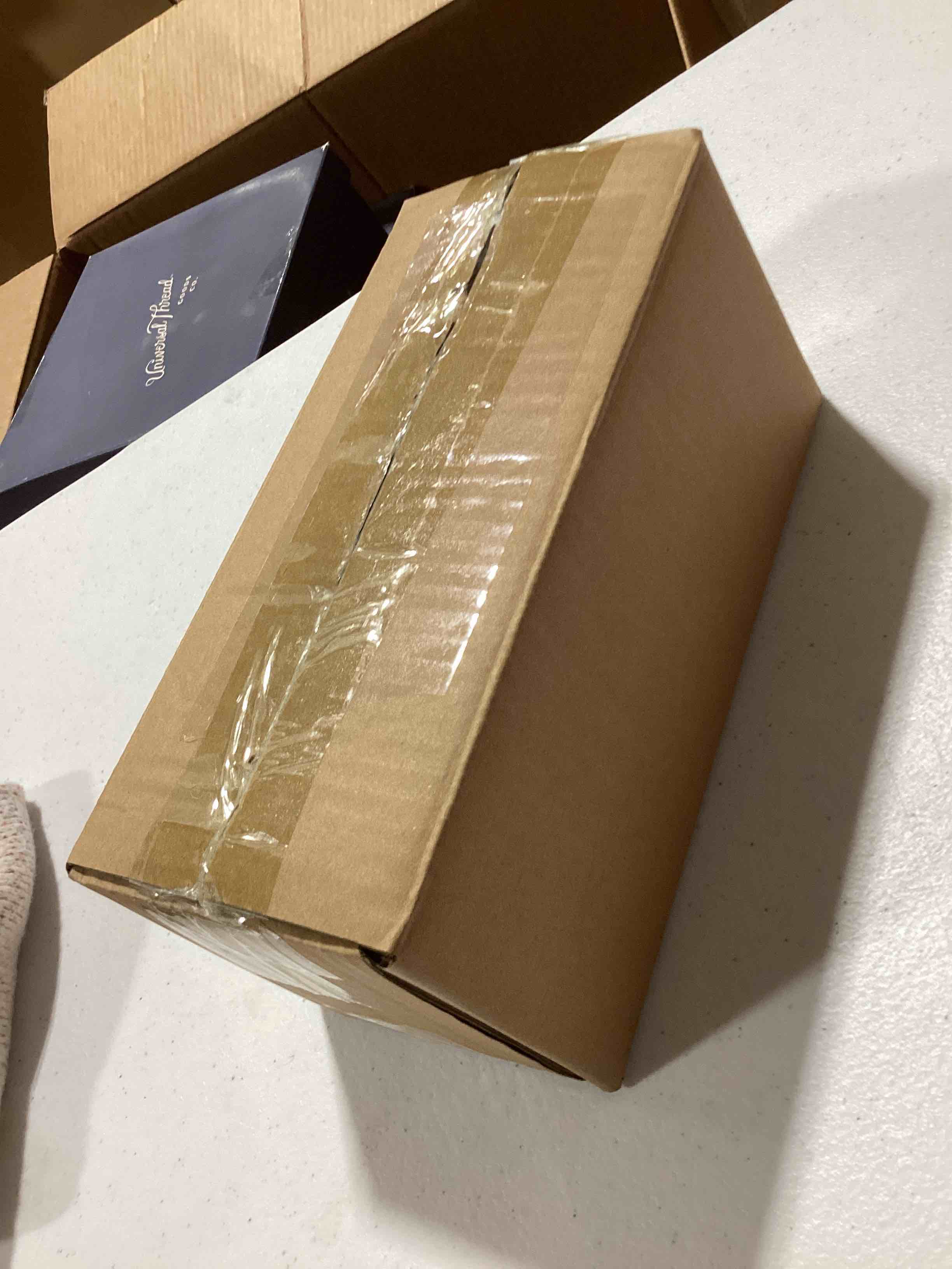https://s3.amazonaws.com/lotting-images-prod/bidfta/PPE1629219_1746650444822.jpeg