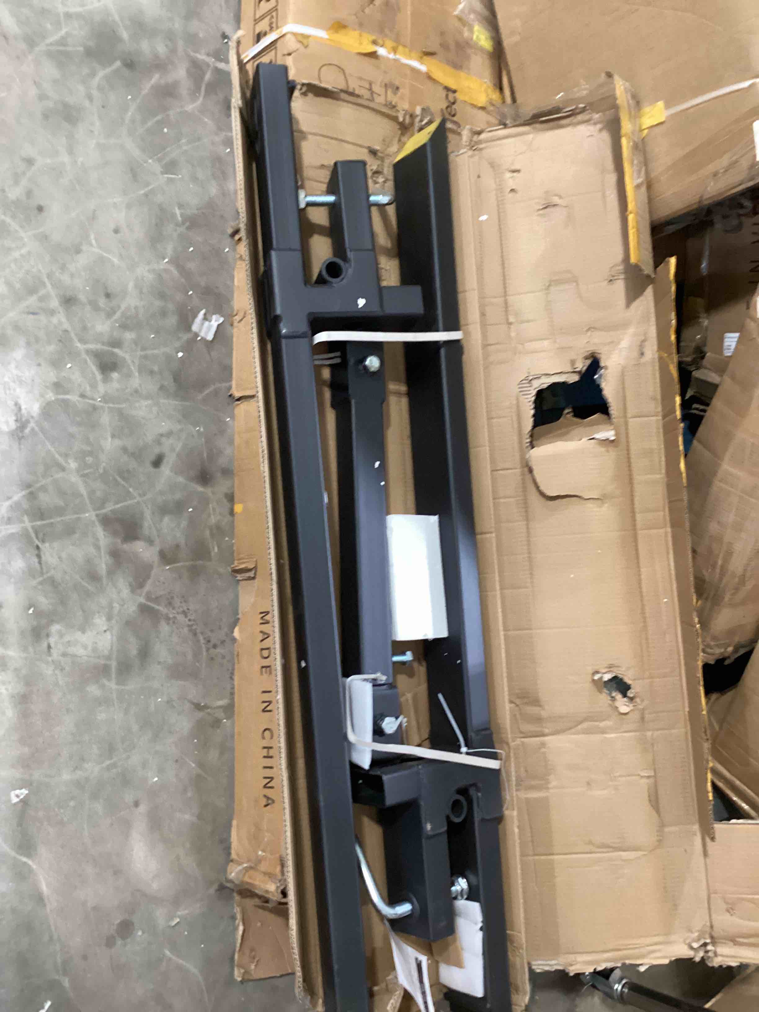 Pallet forks for a tractor rated for 4000lbs