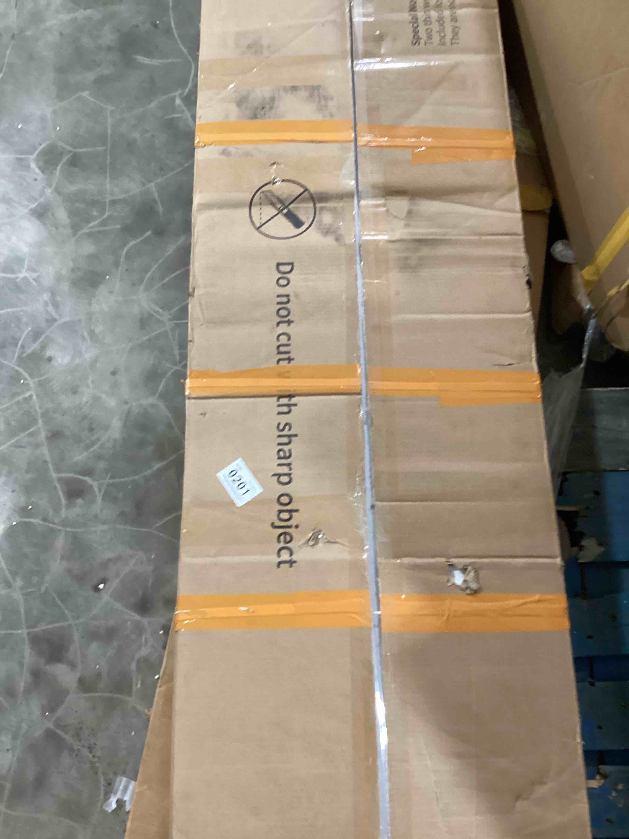 https://s3.amazonaws.com/lotting-images-prod/bidfta/PPE1629853_1750689237532.jpeg