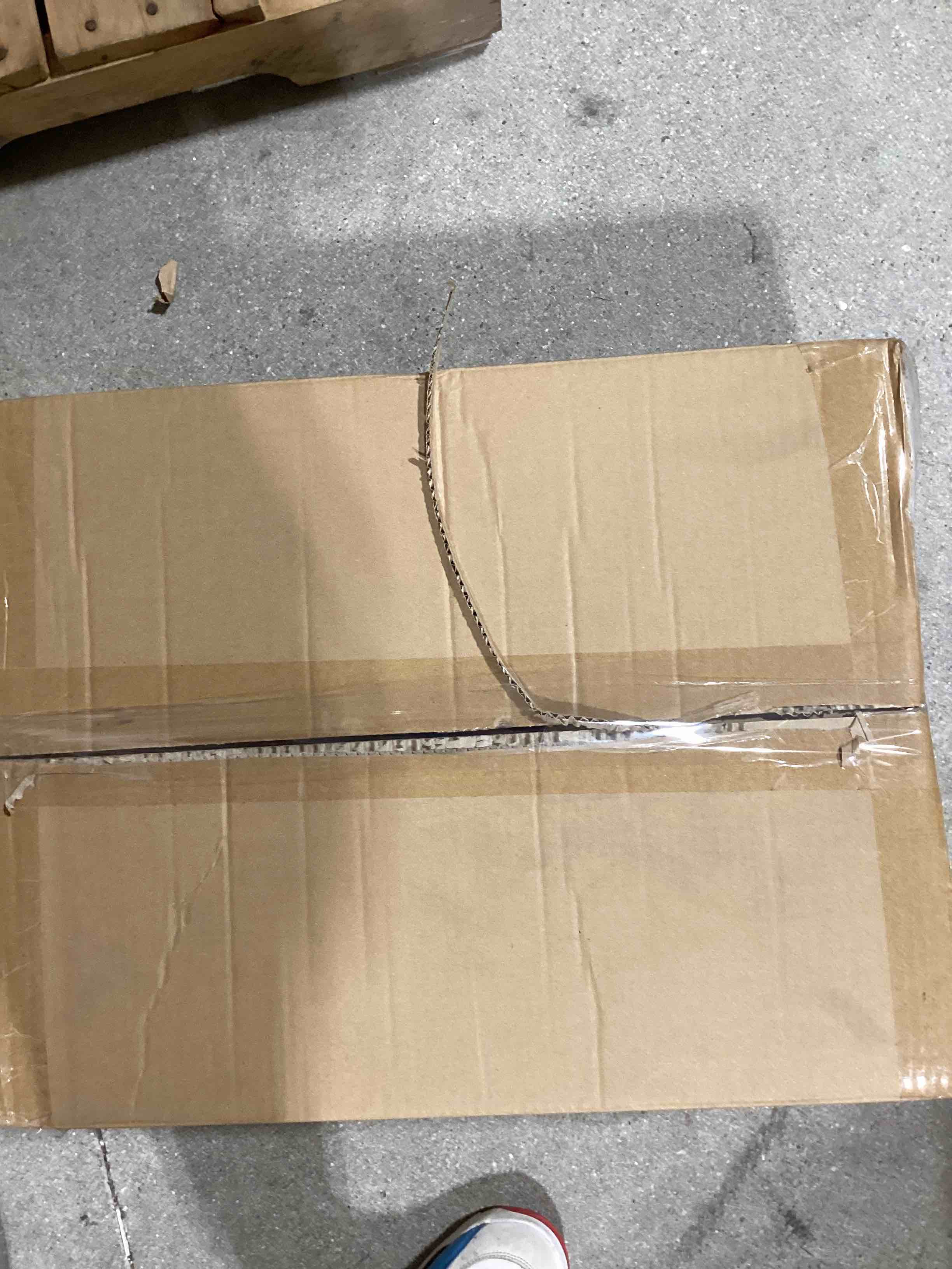 https://s3.amazonaws.com/lotting-images-prod/bidfta/PPE1629870_1750710097334.jpeg