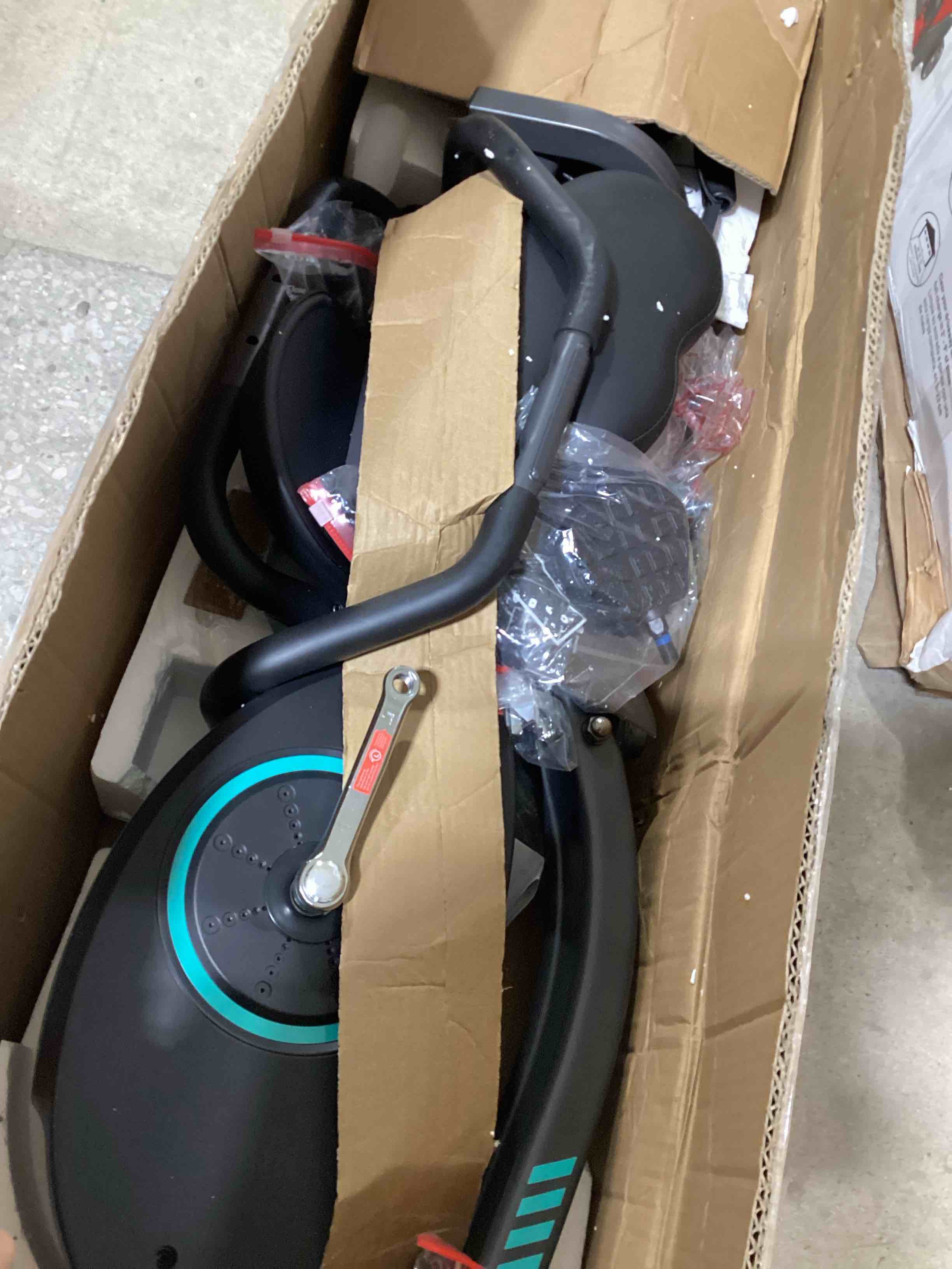 https://s3.amazonaws.com/lotting-images-prod/bidfta/PPE1631062_1736895410312.jpeg