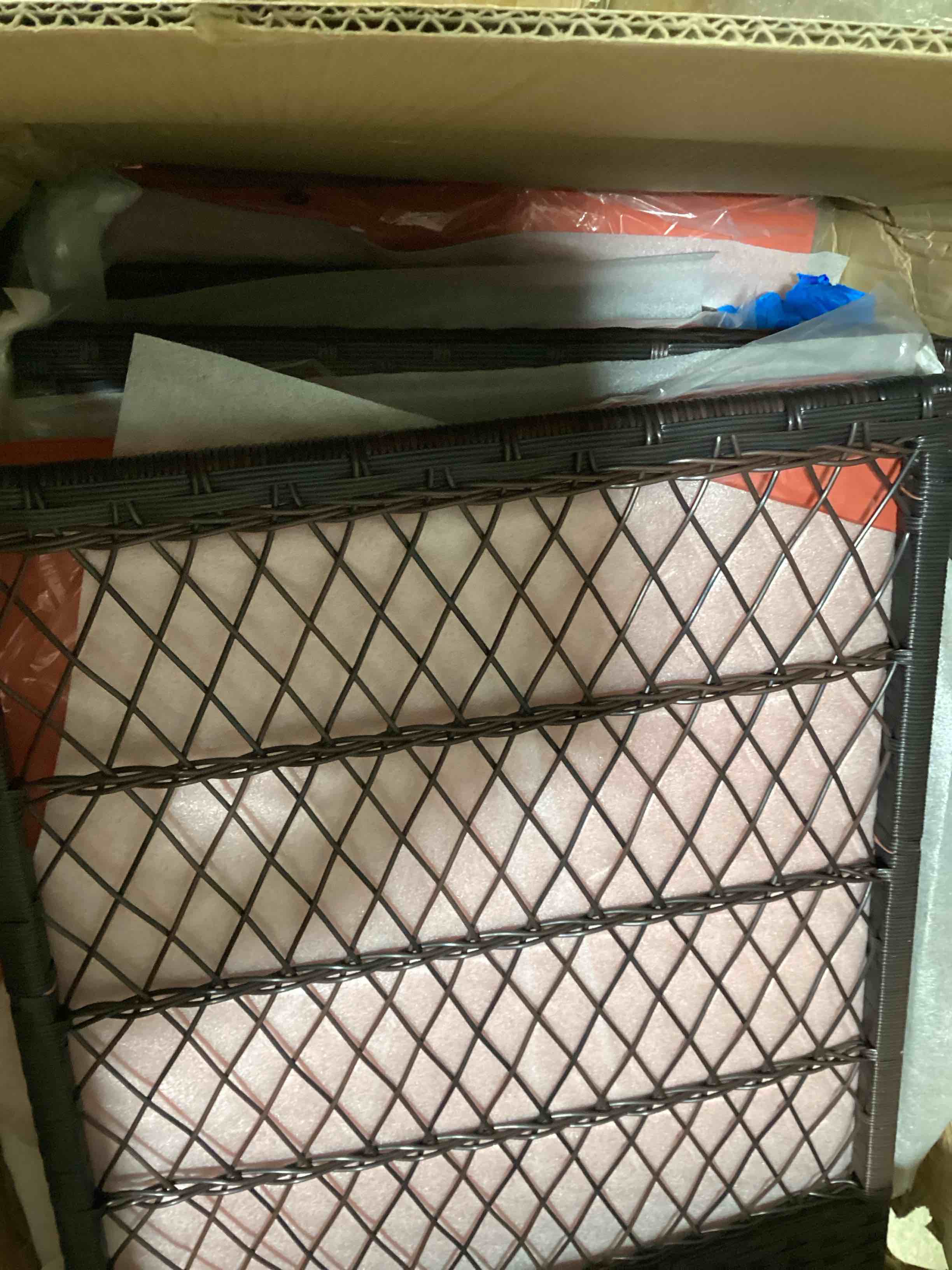 https://s3.amazonaws.com/lotting-images-prod/bidfta/PPE1631073_1736954810584.jpeg
