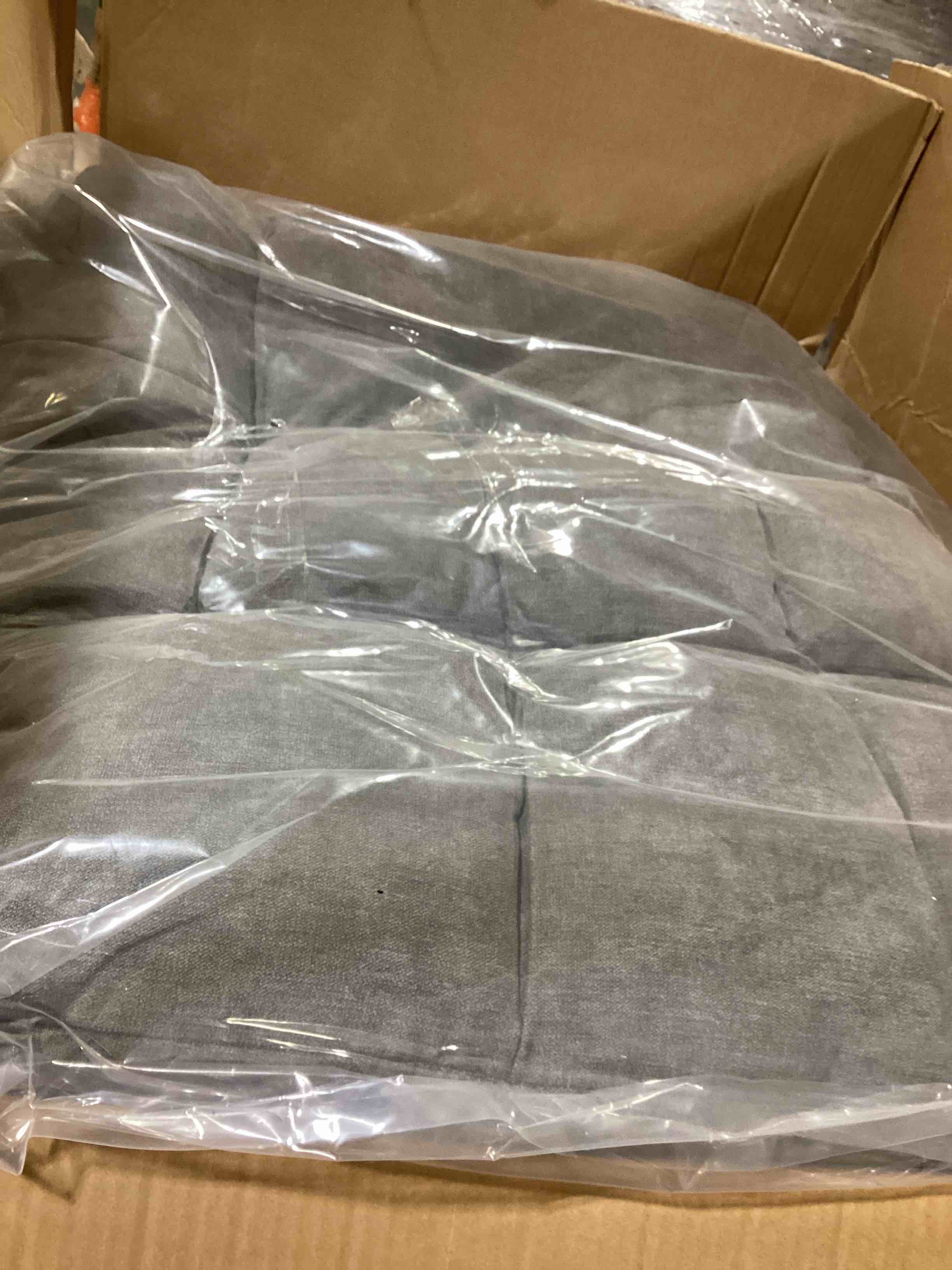 https://s3.amazonaws.com/lotting-images-prod/bidfta/PPE1631235_1737473387646.jpeg