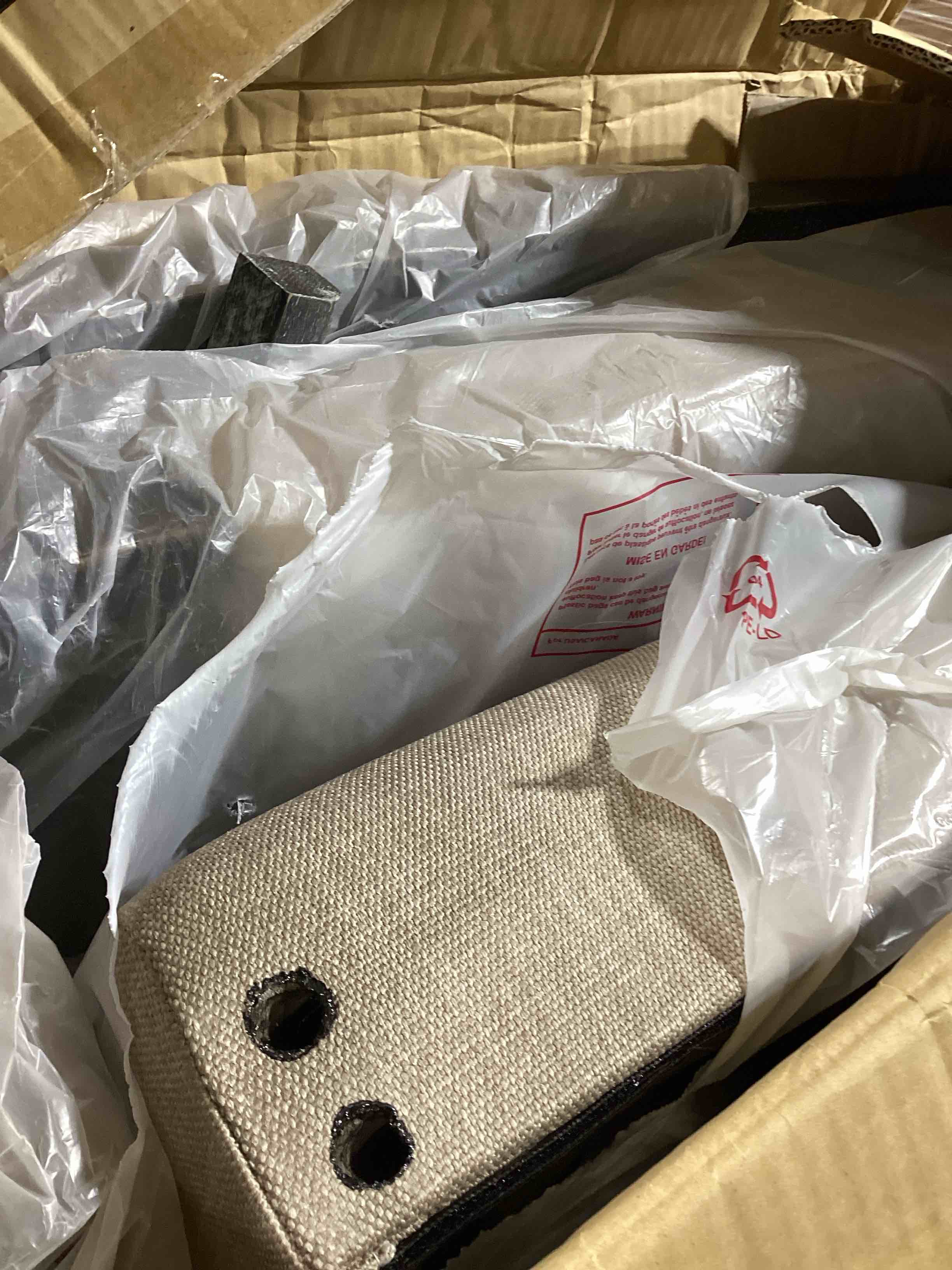 https://s3.amazonaws.com/lotting-images-prod/bidfta/PPE1631238_1737474187375.jpeg