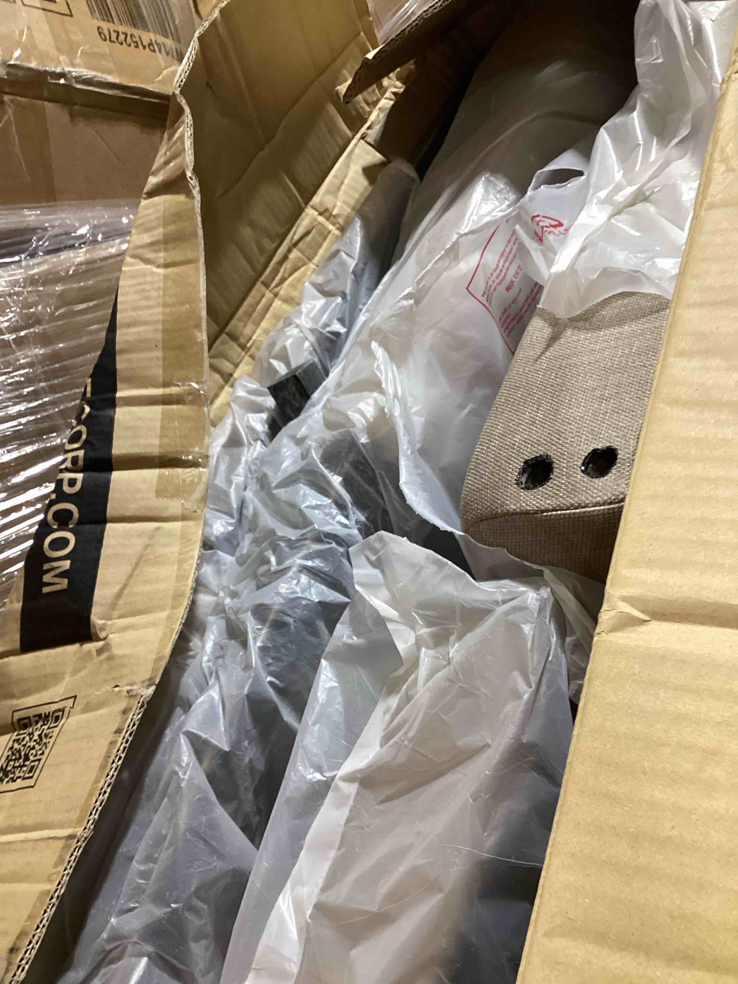 https://s3.amazonaws.com/lotting-images-prod/bidfta/PPE1631238_1737474191917.jpeg