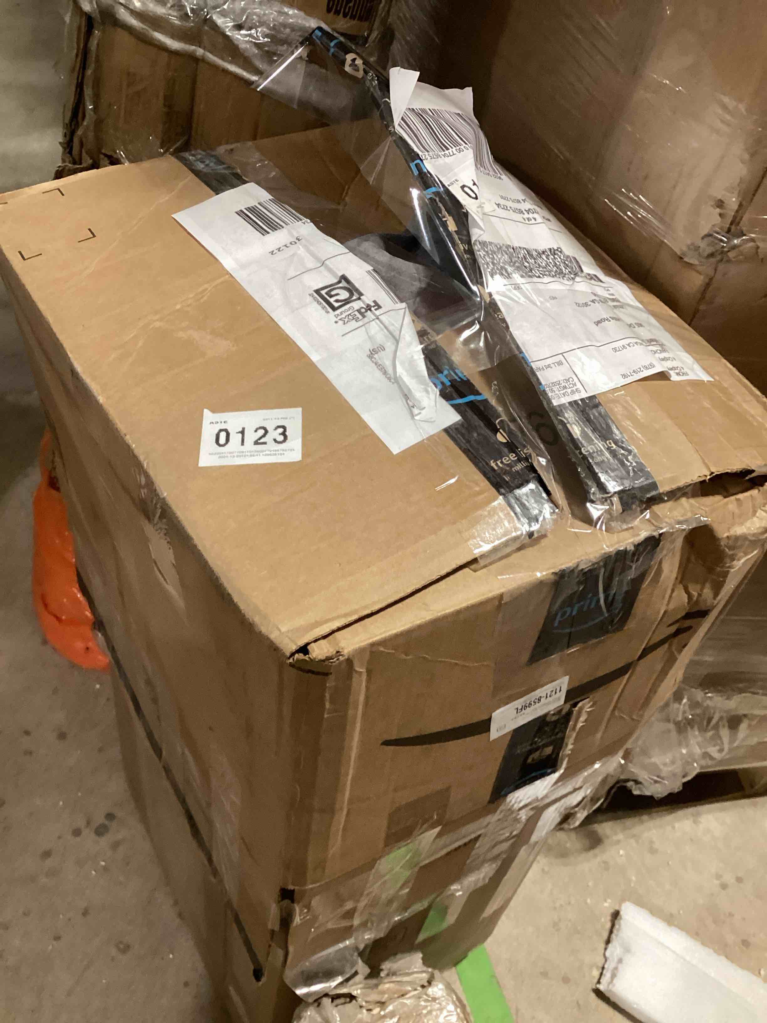 https://s3.amazonaws.com/lotting-images-prod/bidfta/PPE1631241_1737475235961.jpeg