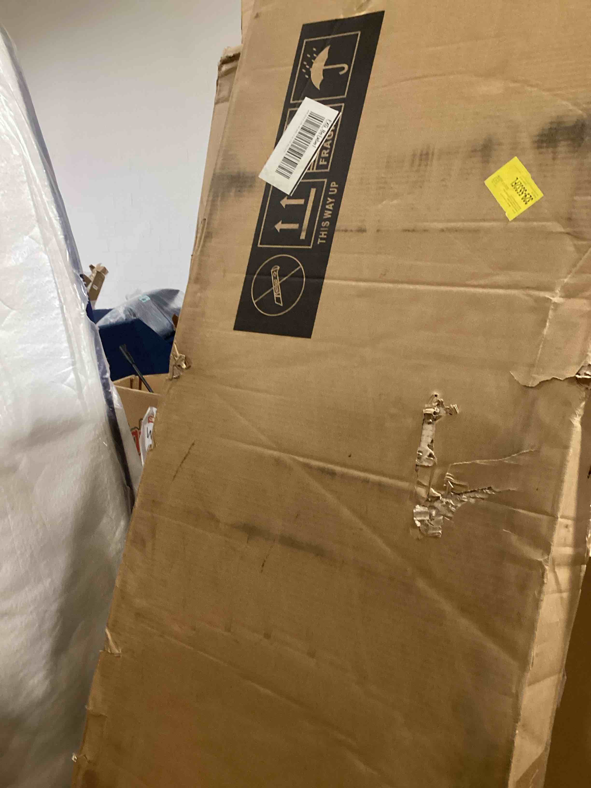 https://s3.amazonaws.com/lotting-images-prod/bidfta/PPE1631344_1737733852943.jpeg