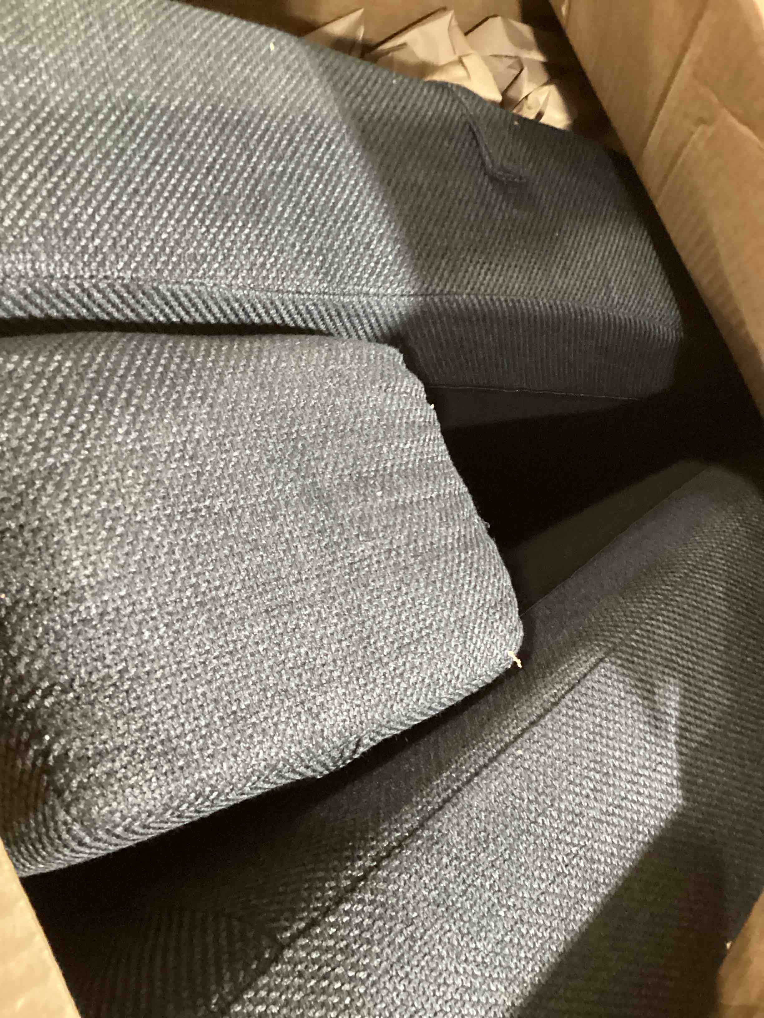 https://s3.amazonaws.com/lotting-images-prod/bidfta/PPE1631413_1737756111762.jpeg