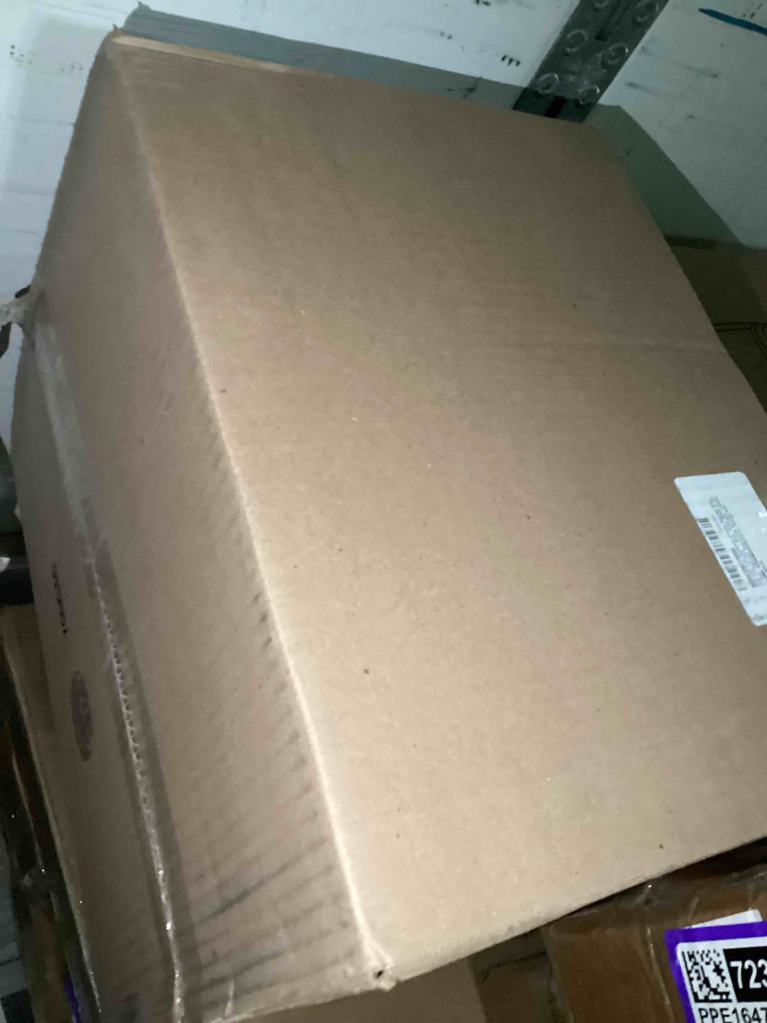 https://s3.amazonaws.com/lotting-images-prod/bidfta/PPE1647232_1747146649805.jpeg