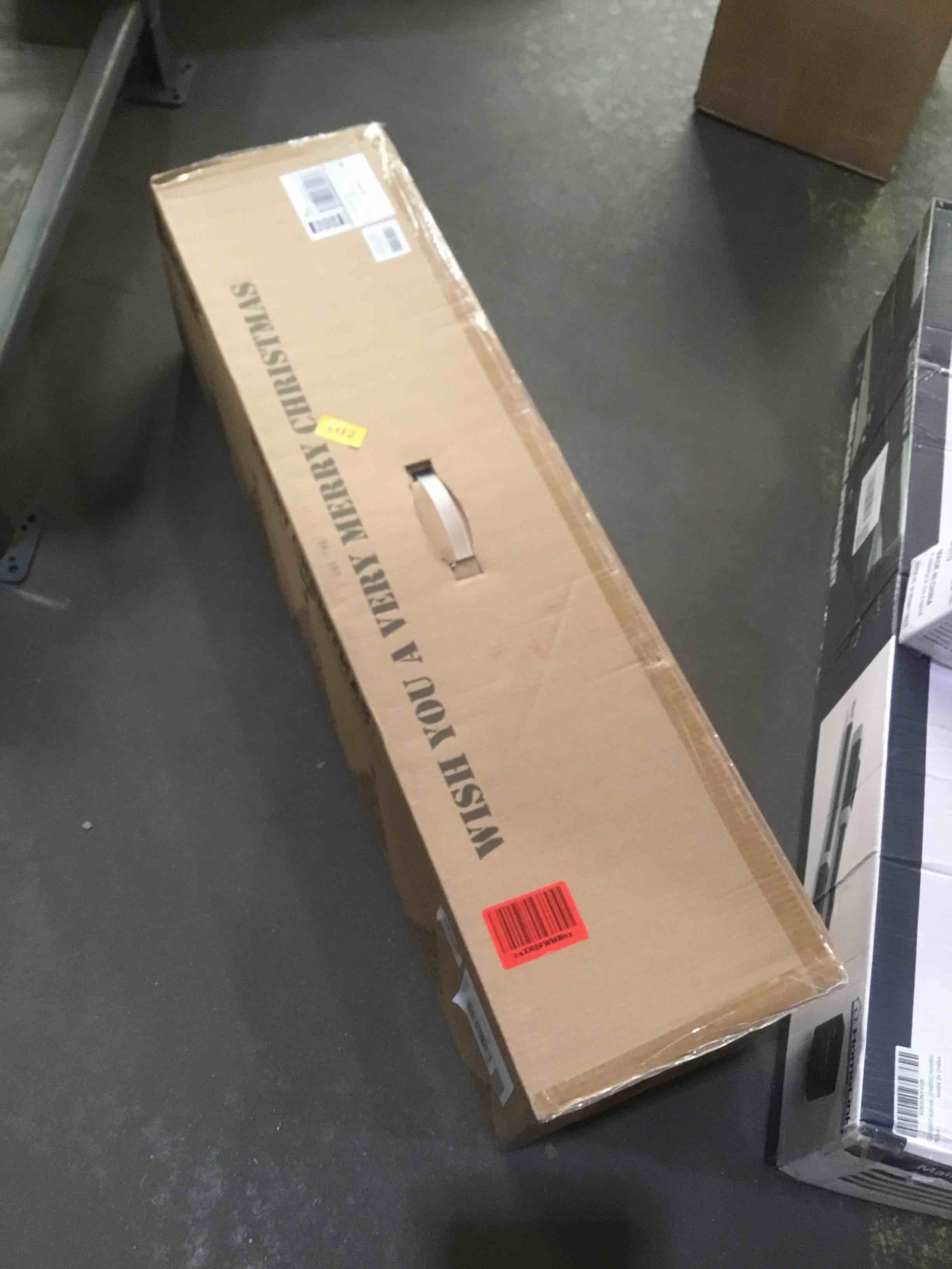 https://s3.amazonaws.com/lotting-images-prod/bidfta/PPE1652421_1737669292753.jpeg