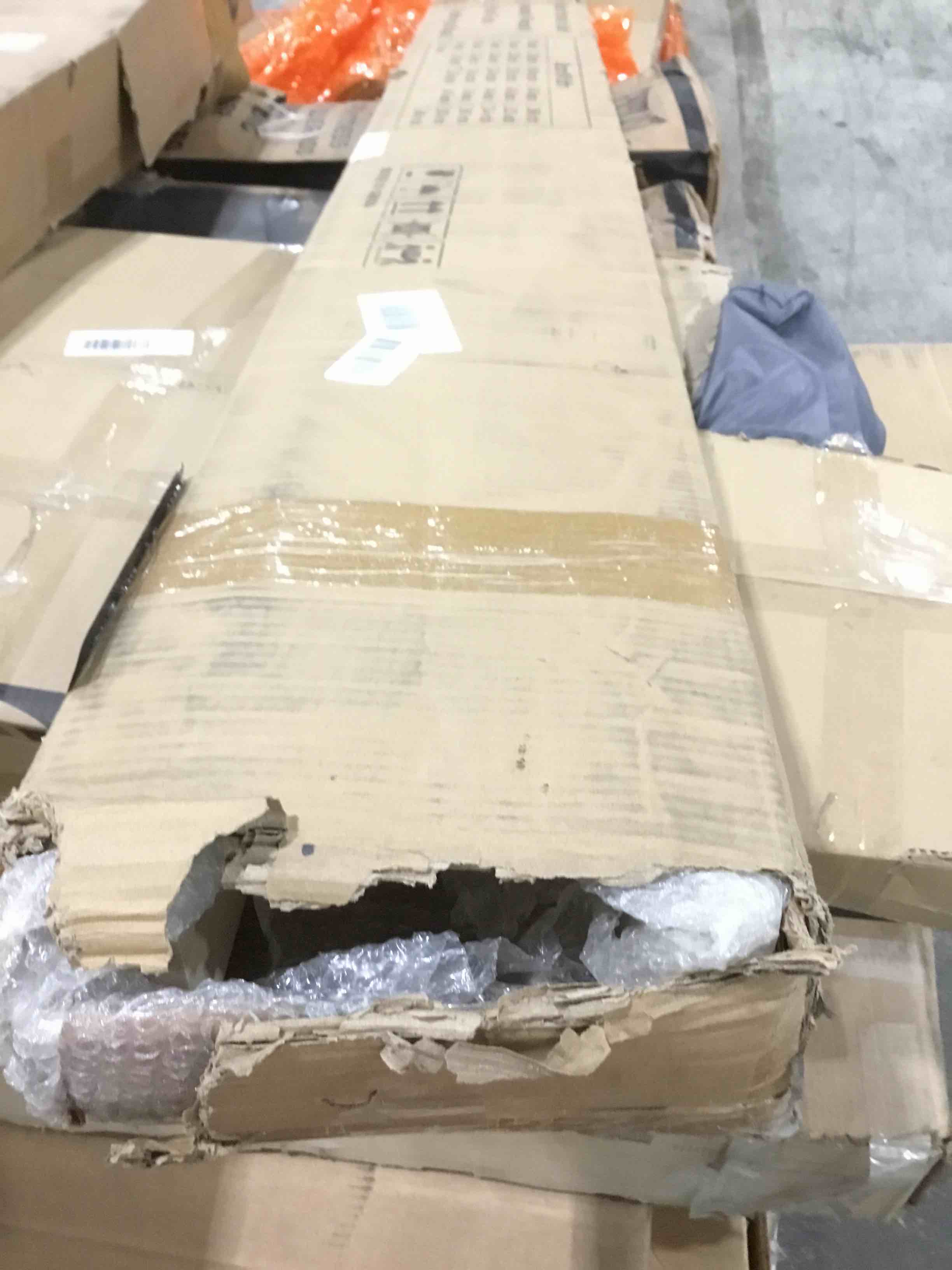 30 Inch Assembly Door. LIKELY MISSING PARTS