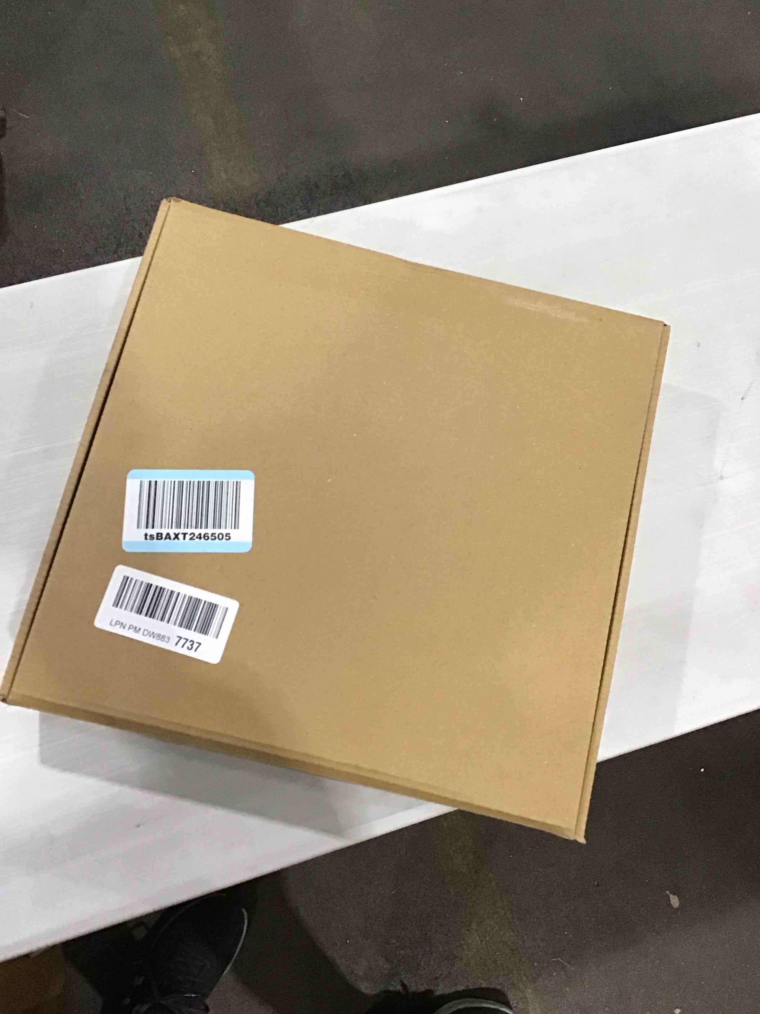 https://s3.amazonaws.com/lotting-images-prod/bidfta/PPE1657787_1744201535145.jpeg
